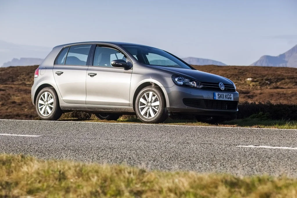 Car in the Isle of Skye