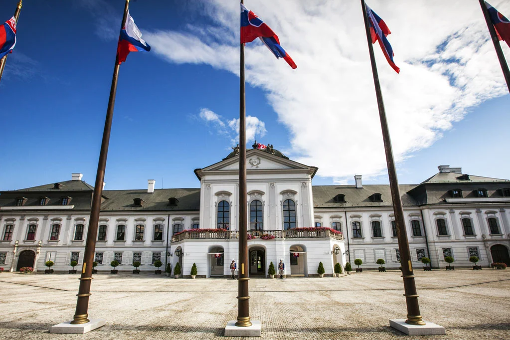 AndreVicenteGoncalves-Presidential_Palace-Bratislava-Slovakia-Europe-20100729-0001.jpg