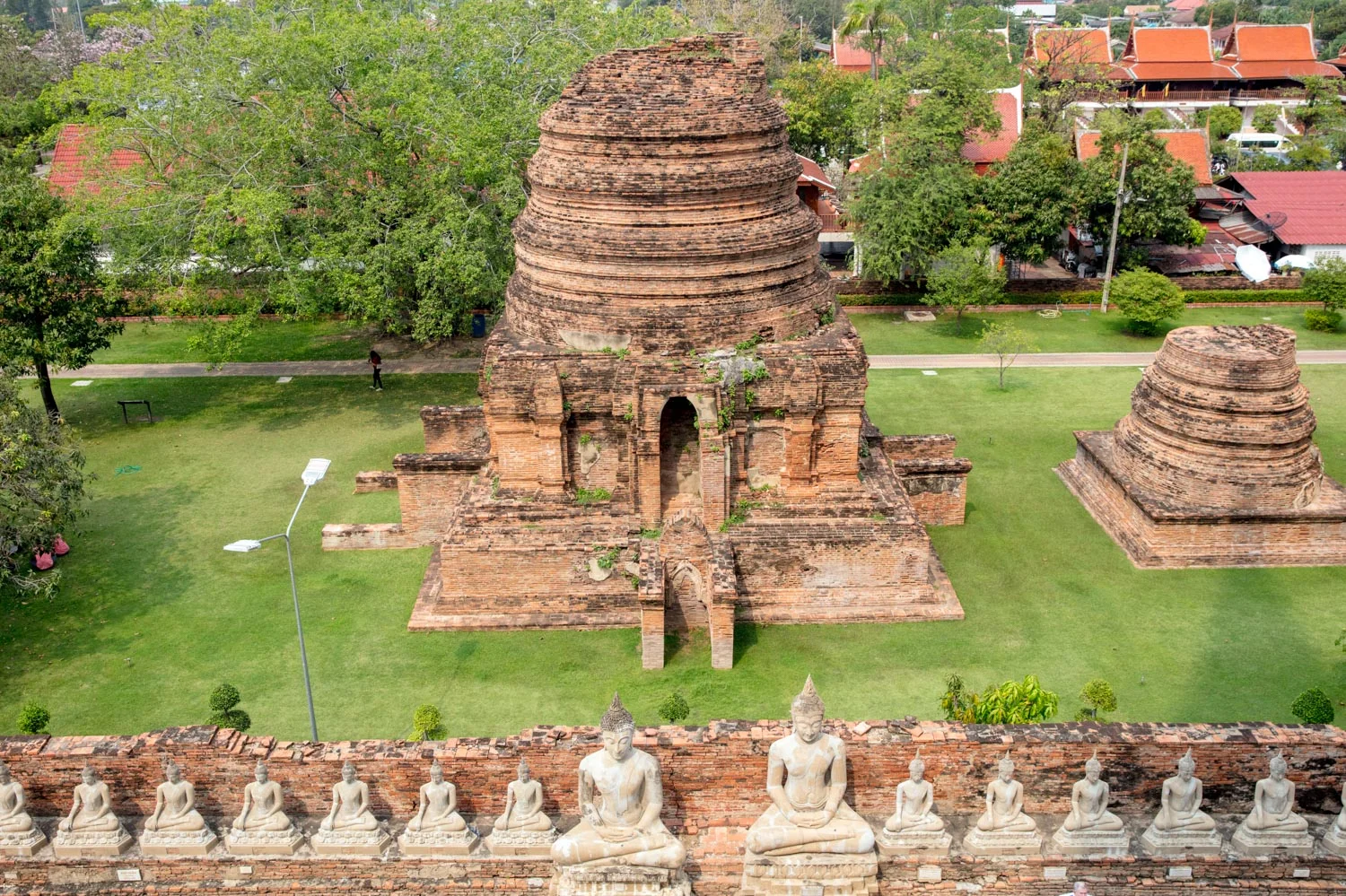 Wat Yai Chai Mongkhol