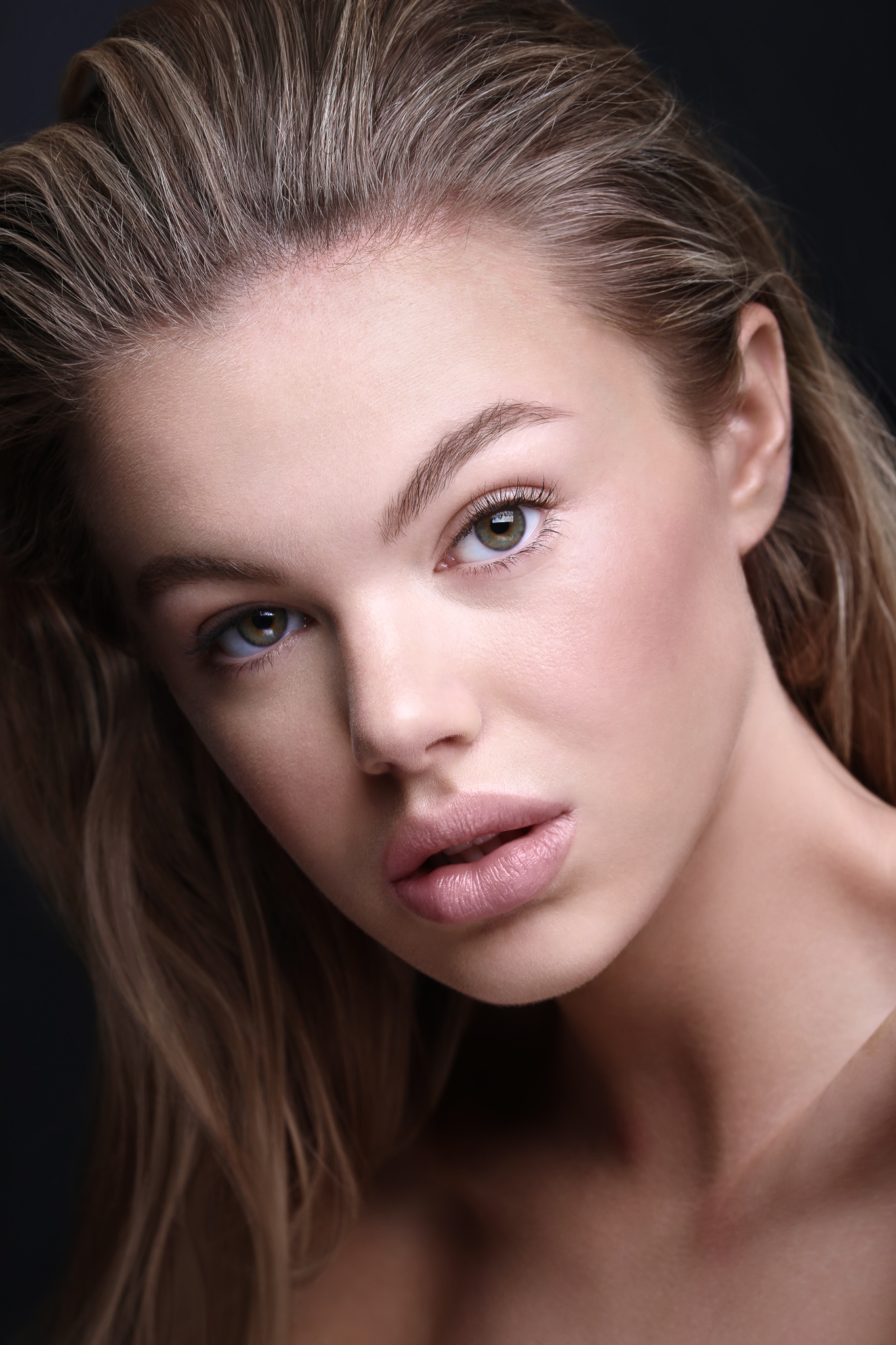 Annabel-JamesLanchesterPhotographer-1 copy.jpg