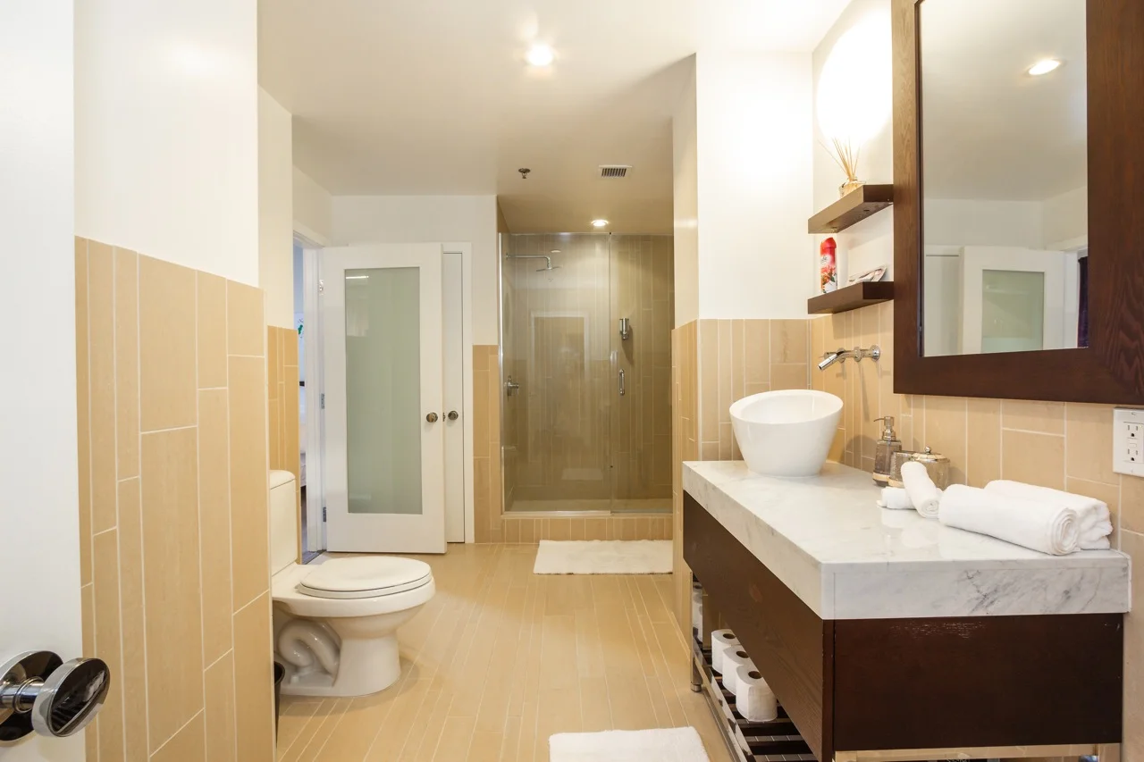 Rflat Bathroom and Shower Tab 03.jpg