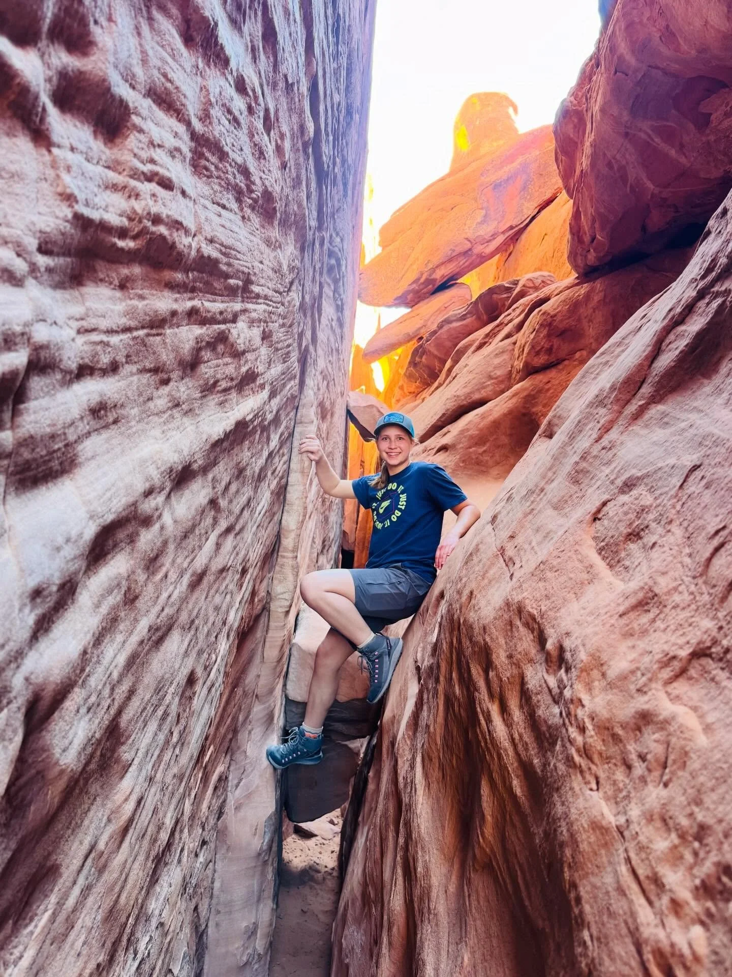Red rock, big skies and even bigger perspectives. Discovery Week at Arches NP isn&rsquo;t just a trip &mdash; it&rsquo;s a week of challenge, connections and stepping into unforgettable moments. 💫