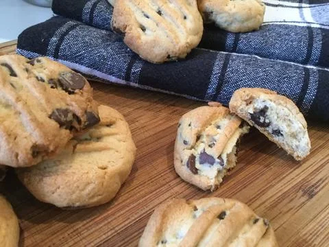 chocolate chip cookies.jpeg