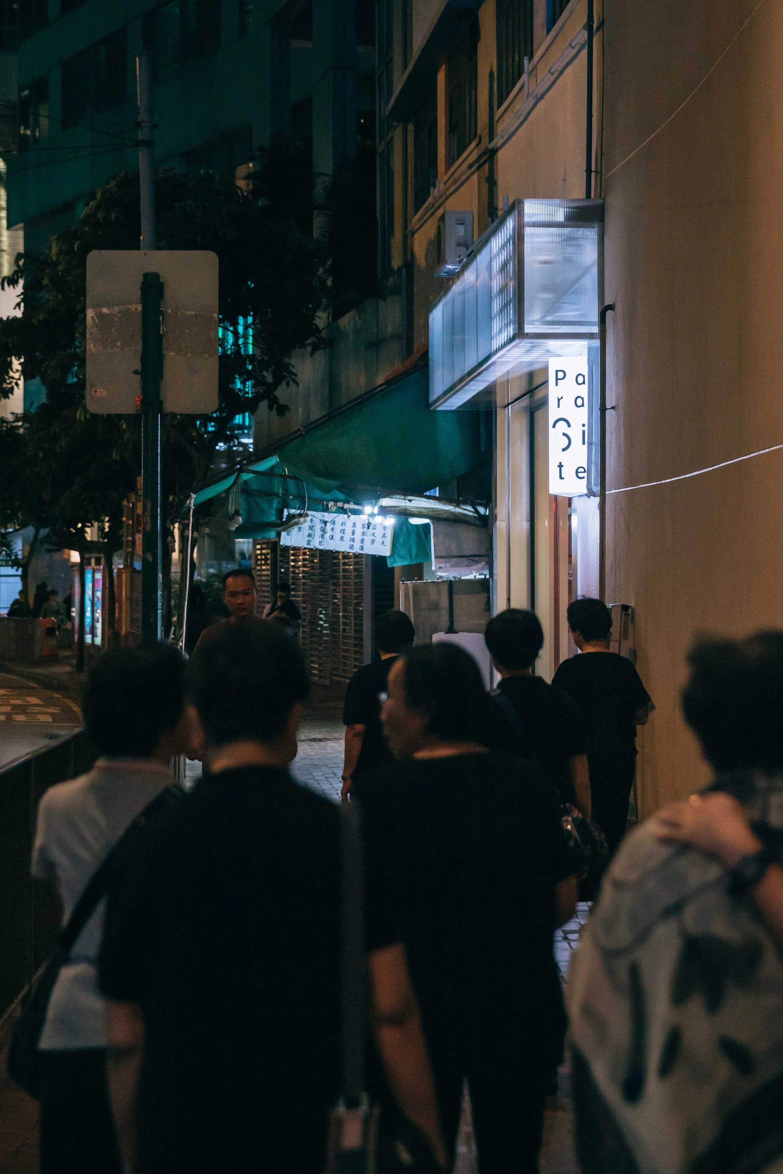 Photo by Lee Tsz Wah Bo