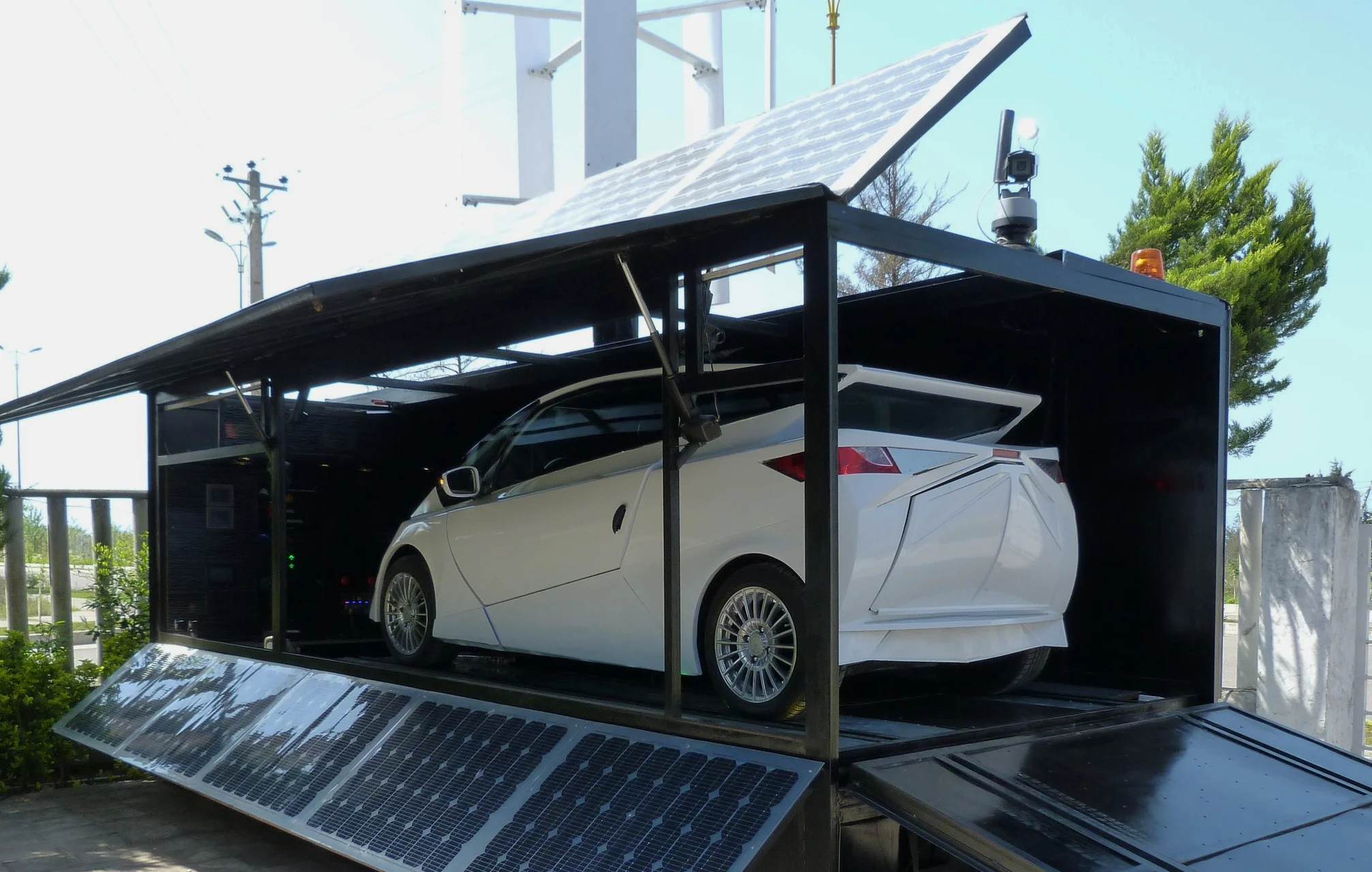 iEV2 + Intelligent Charge Station