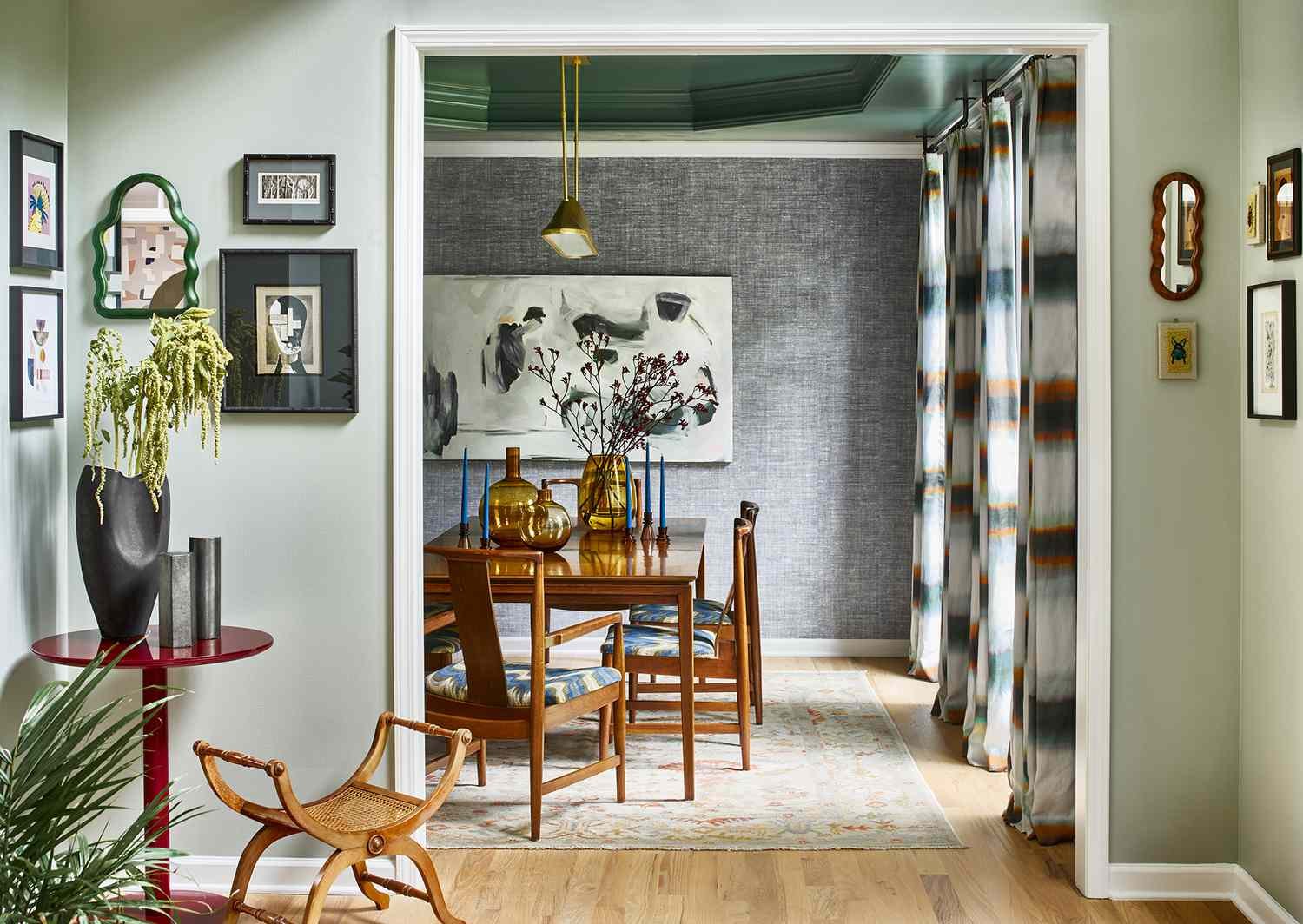 How to Choose the Right Colour for Woodwork (When You’re Renovating to Sell)