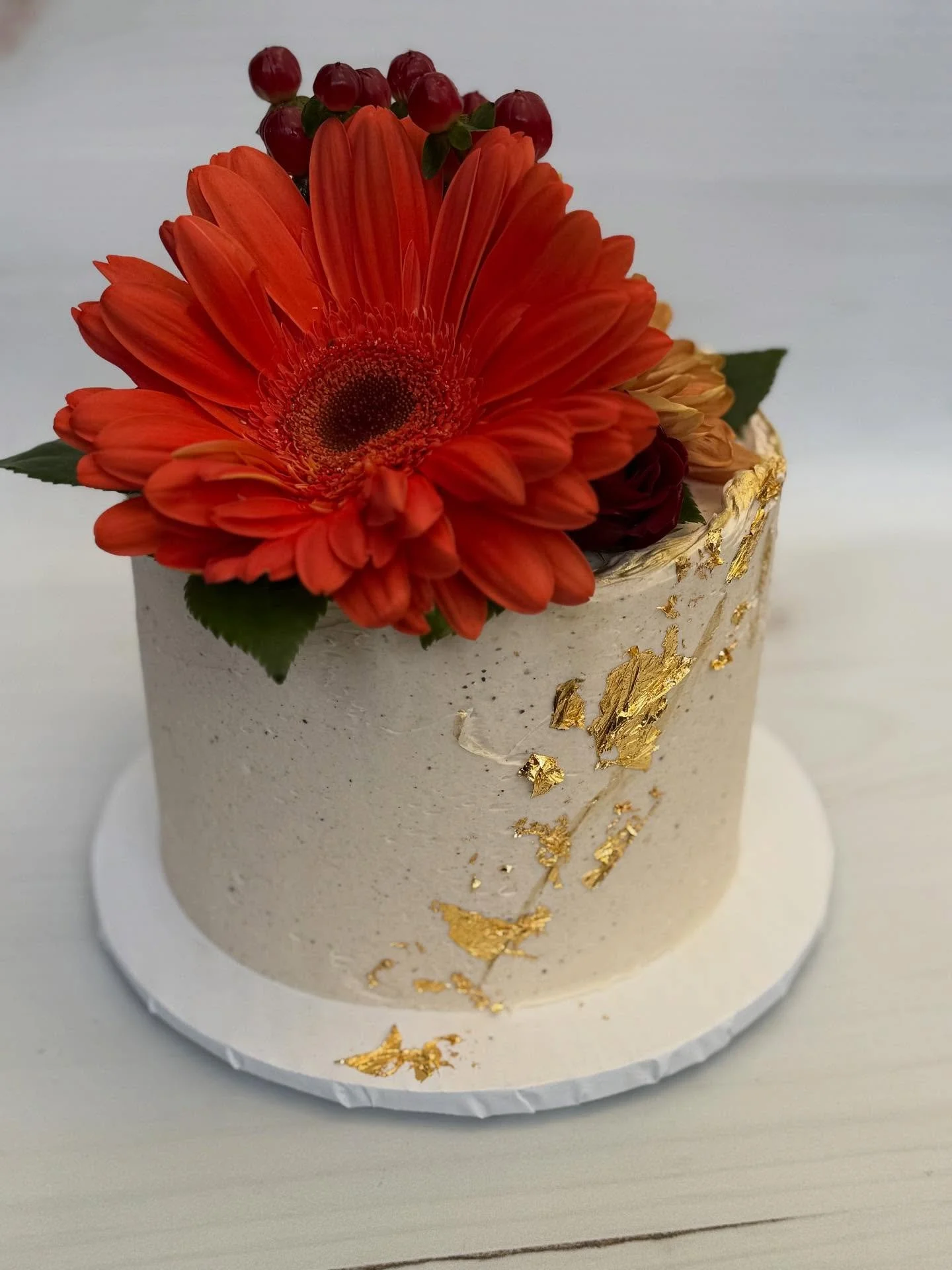 She&rsquo;s banana cake and browned butter cream cheese.  We all know I love to put browned butter in everything I can and it&rsquo;s incredible how it elevates the flavor. But browned butter in cream cheese skyrockets the flavor to another dimension