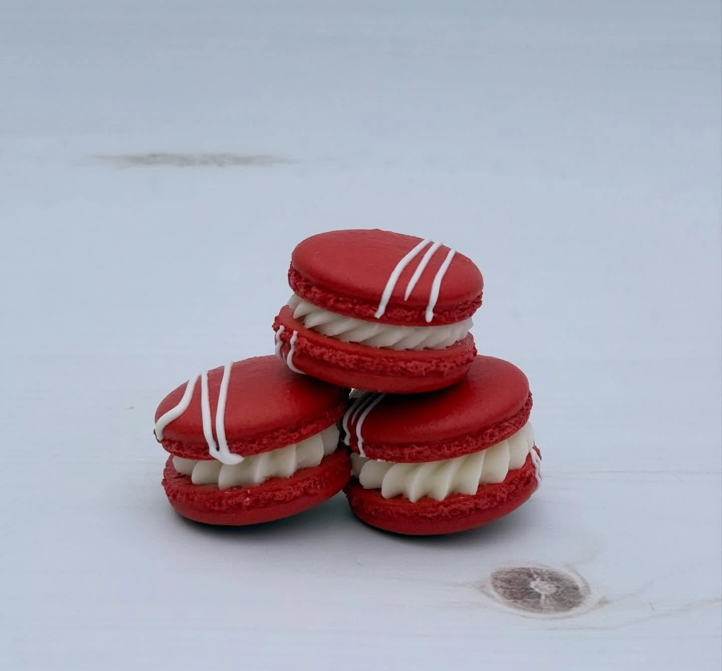 **Flash sale!** Red Velvet Macarons!!!! Mixed dozen of red velvet, confetti or snickerdoodle. 
.
.
These beauties in my story were red velvet.  Dash of cocoa powder &amp; vanilla in the shells. The filling is delicious cream cheese! And a pretty driz