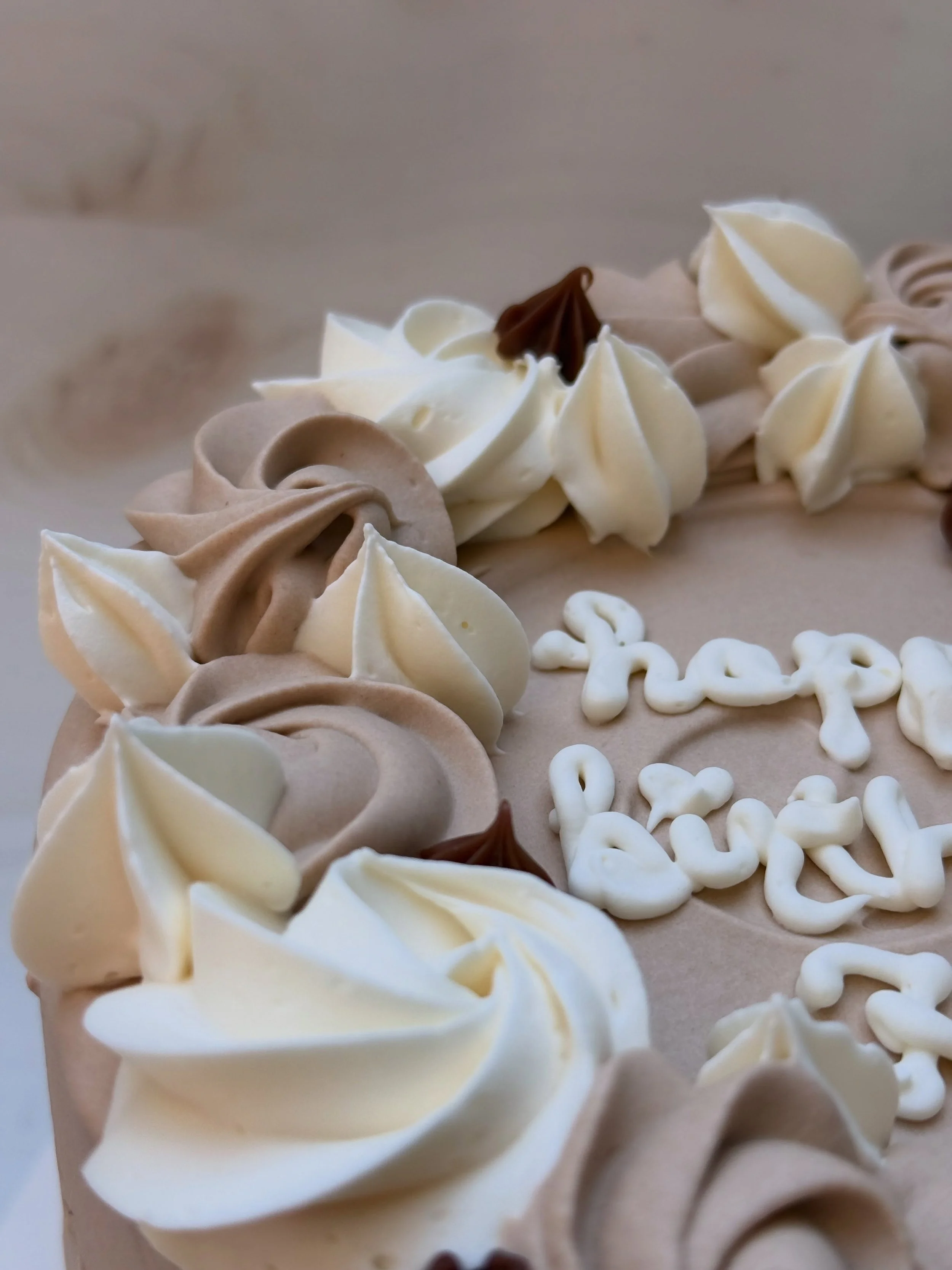 When chocolate cake meets more chocolate and raspberry filling. 
.
.
She&rsquo;s chocolate cake with raspberry &amp; milk ganache filling.  And then more chocolate in the form of chocolate Italian meringue buttercream on the outside for good measure.
