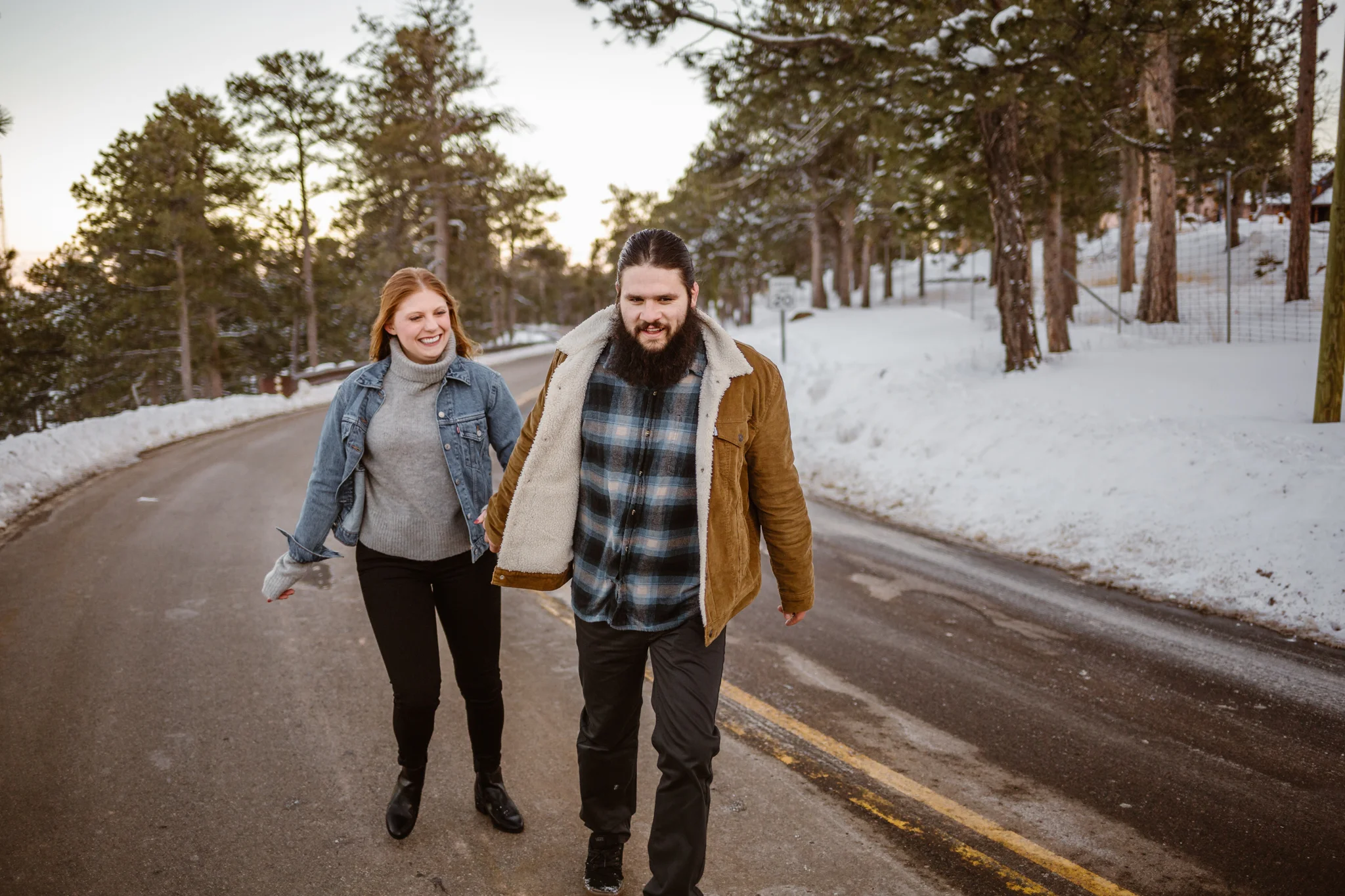 snowy engagement pictures