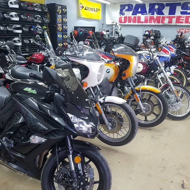 New month, new showroom lineup. Check em out!
#harleydavidson #beemer #airheadbmw #r100cs #r90 #r100 #ninja #kawasakininja #smtxsummer #smtx #texas