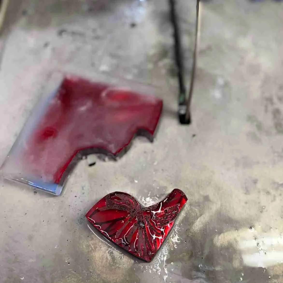 The laminated sheet is cut on a wet diamond saw.