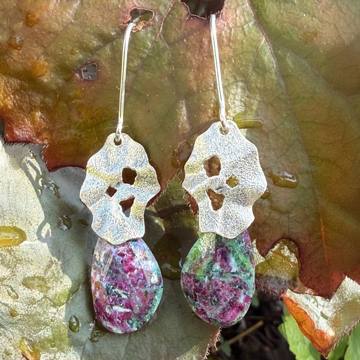ruby-zoisite-dangle-o-686e77584580b.jpg