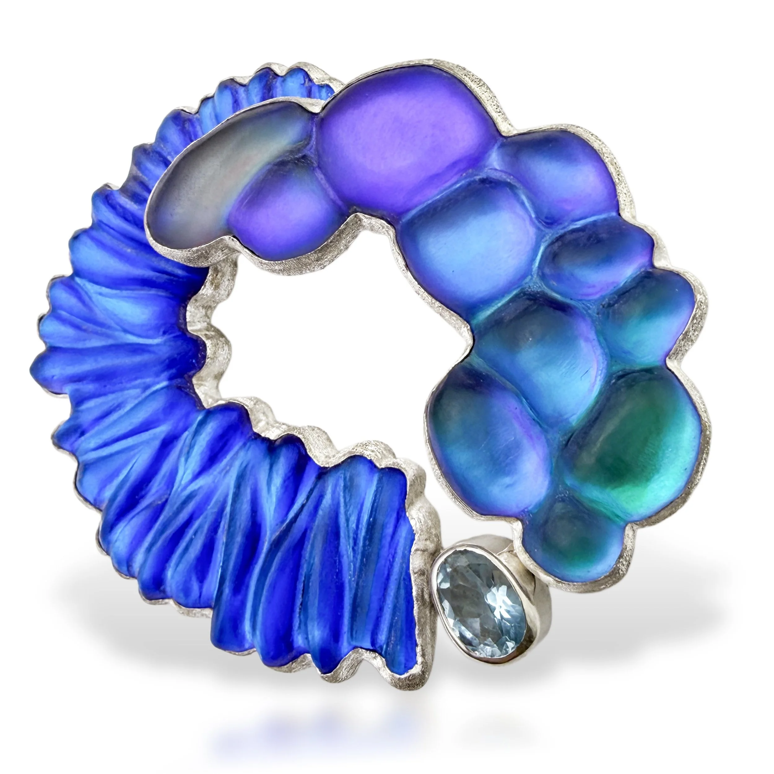 confluence-pin-pendant-blue-green-violet-glass.jpg