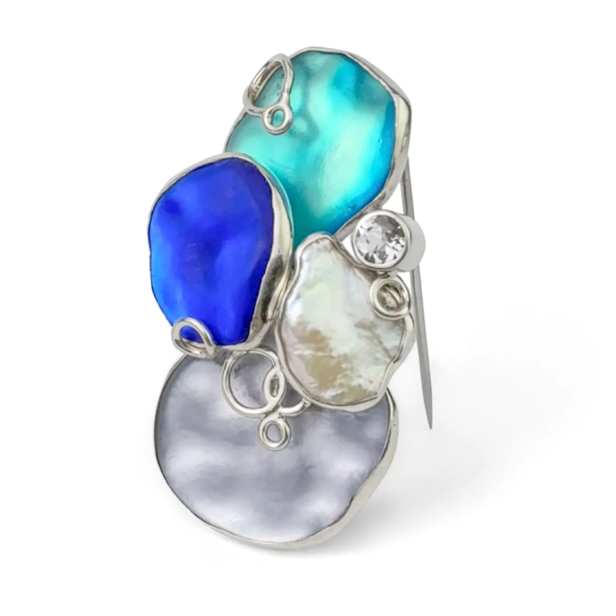 adrift-pin-pendant-standing.jpg