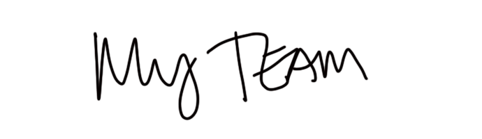 Handwritten text on a blackboard that says 'Muy Pronto' in red and white chalk.