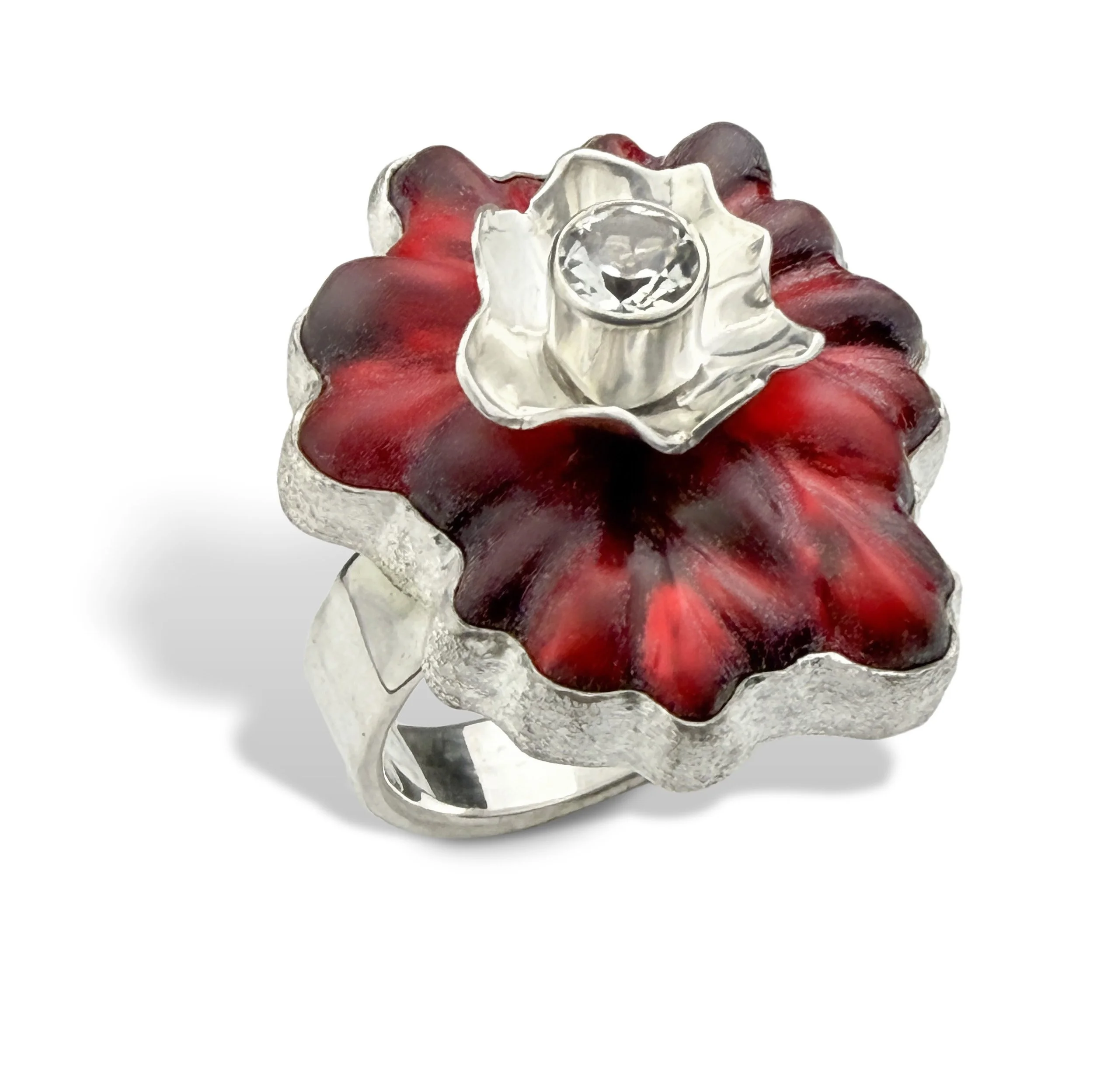 garden-party-ring-red-satnding-view.jpg