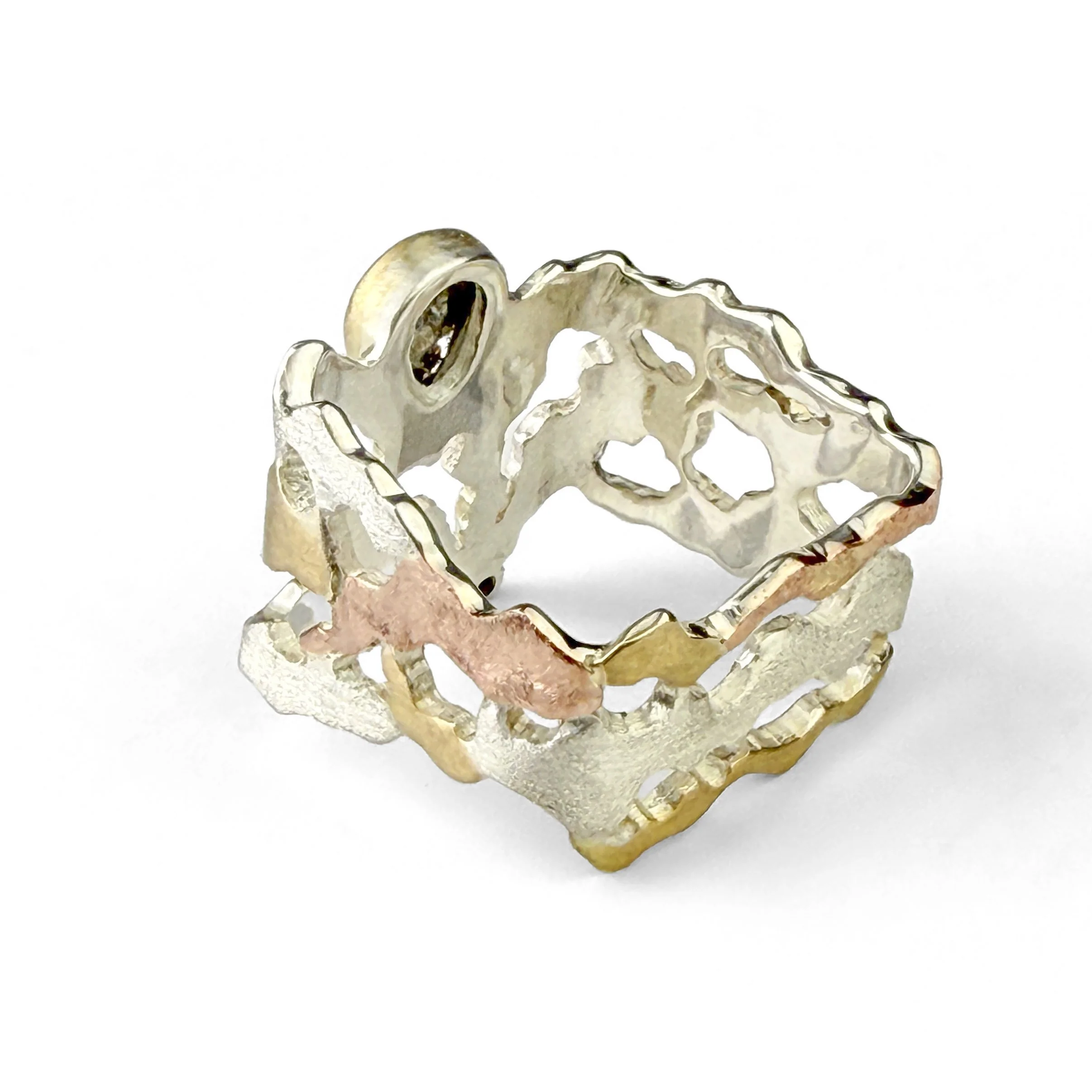 discovery-ring-rose-gold-sterling-silver-yellow-gold-diamonds-back.jpg