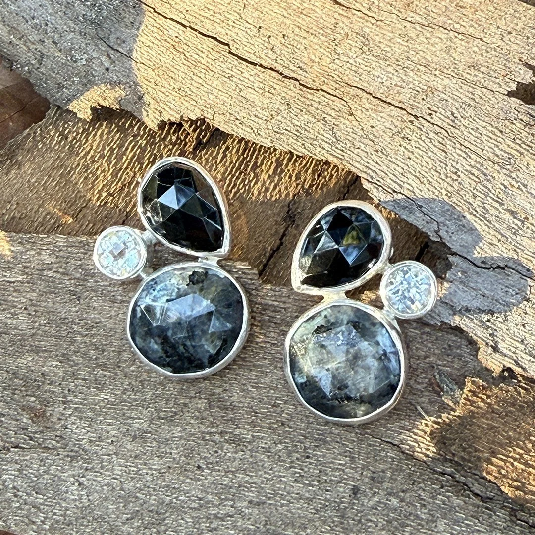 umbra-earrings-outside.jpg