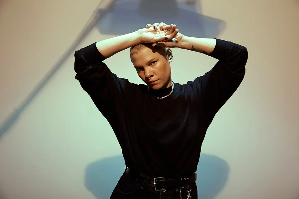 Meet DB Armitage / Get her debut single FREE