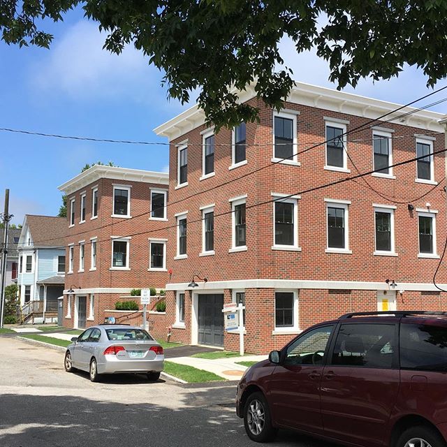 211 Union St., complete with (3) units sold.