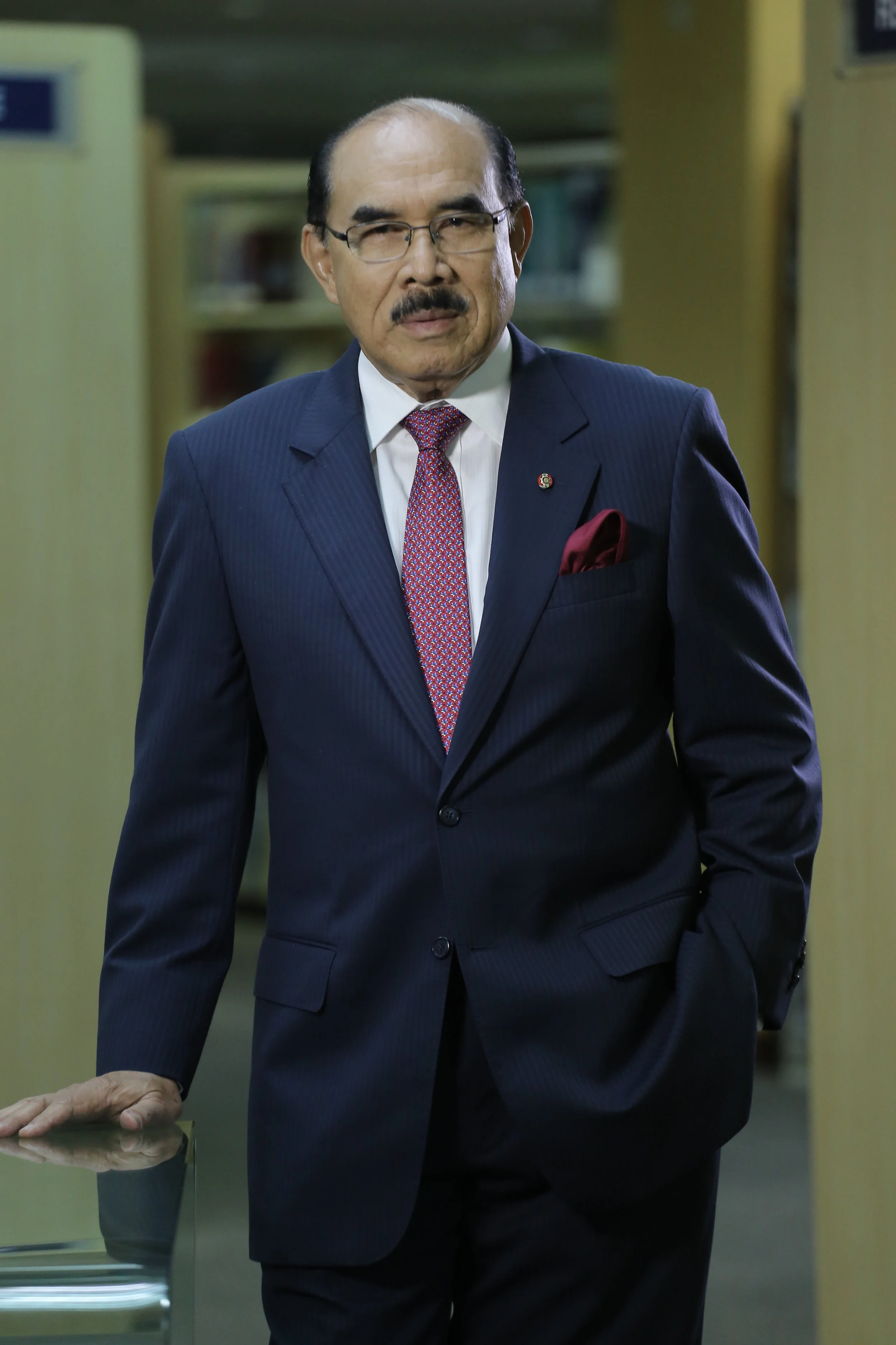 YAB Tan Sri Datuk Mustafa Mansur (Chairman)