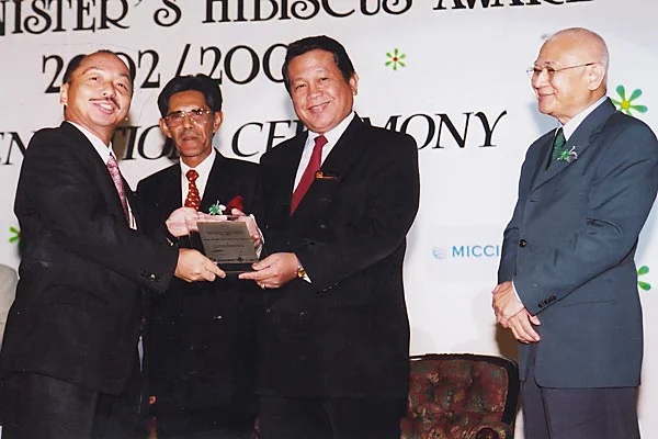 11_Milestone_2002.jpg