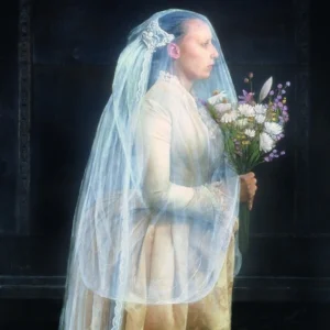 Dellosso_Bride_PAINTING-THE-MODEL-IN-COSTUME.jpg
