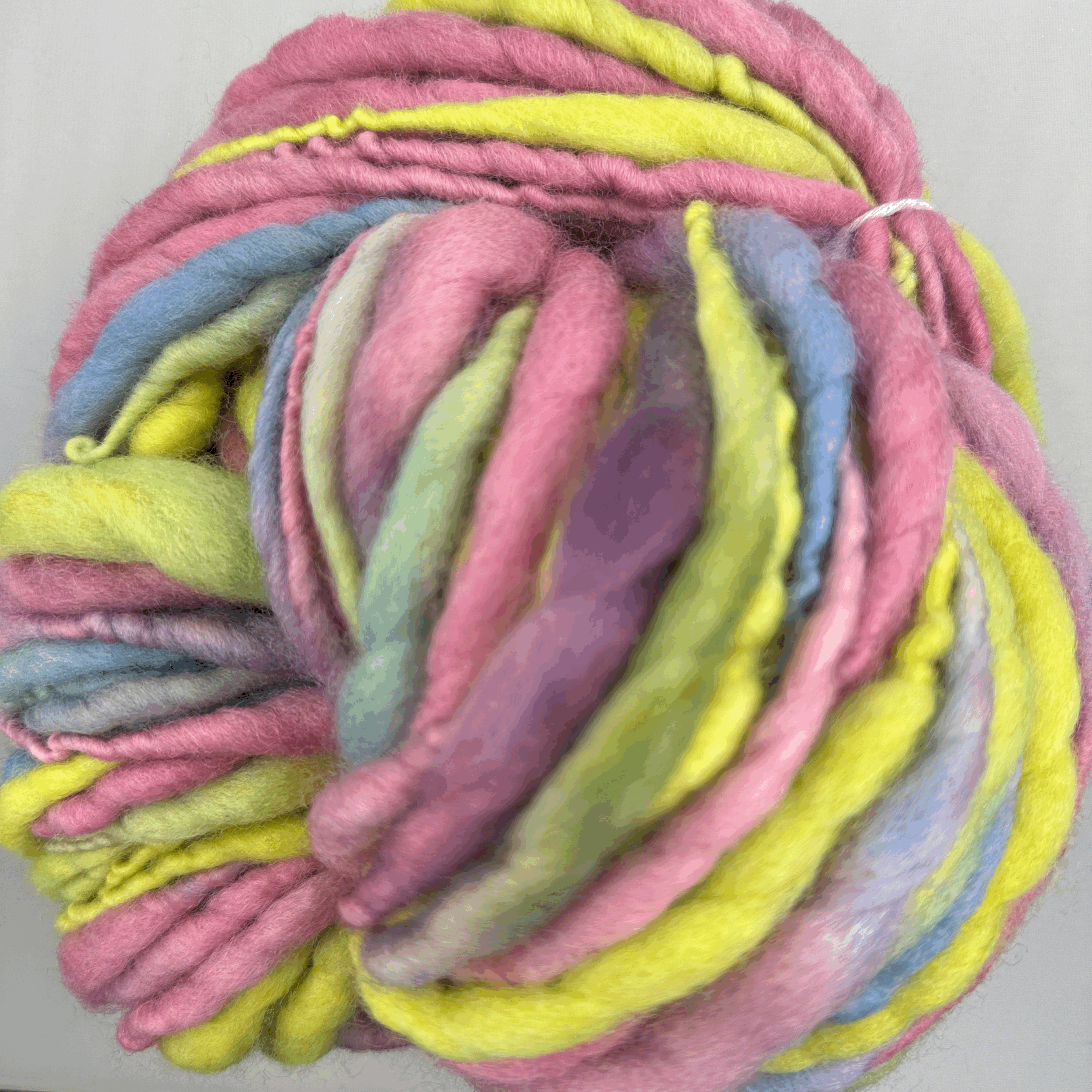 Falkland Hand-Spun/Hand-Dyed - Fa-ByVeSkb-2