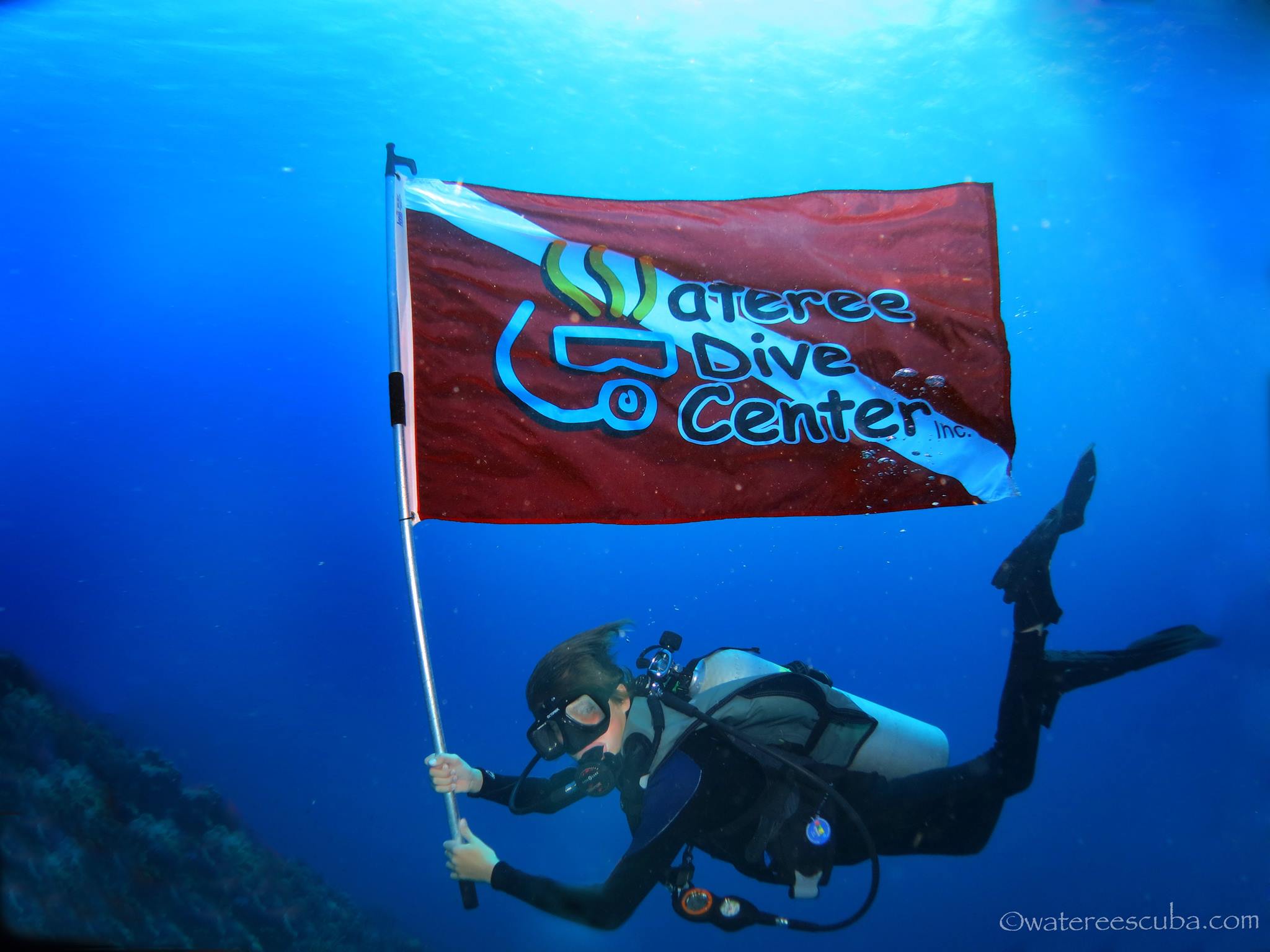 flag under water.jpg