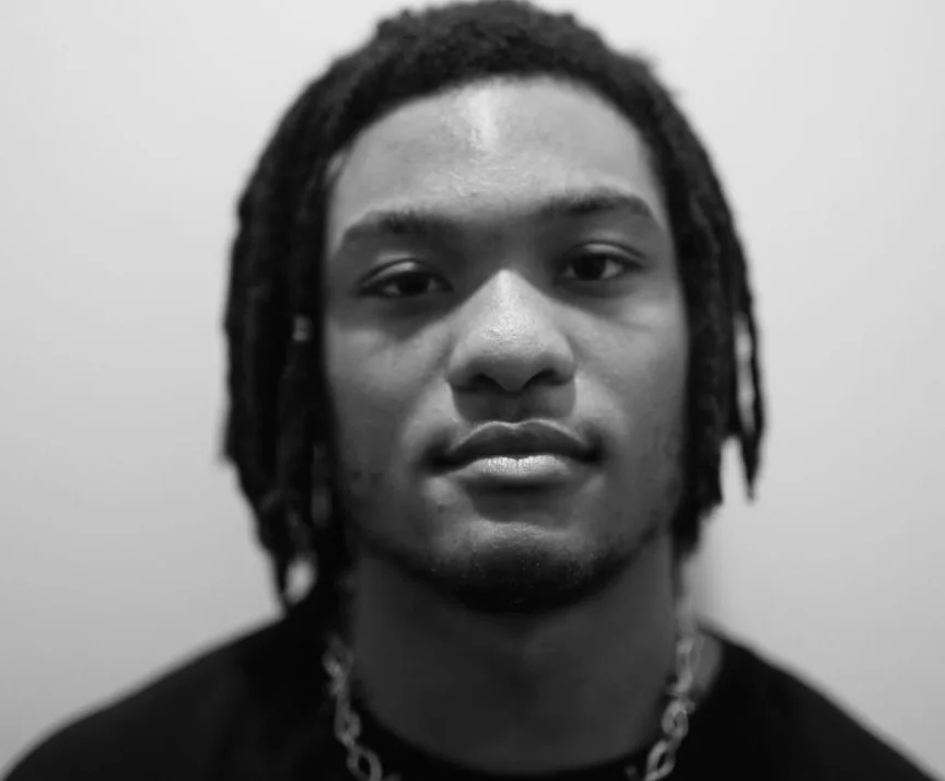 Damani-headshot_2.jpg