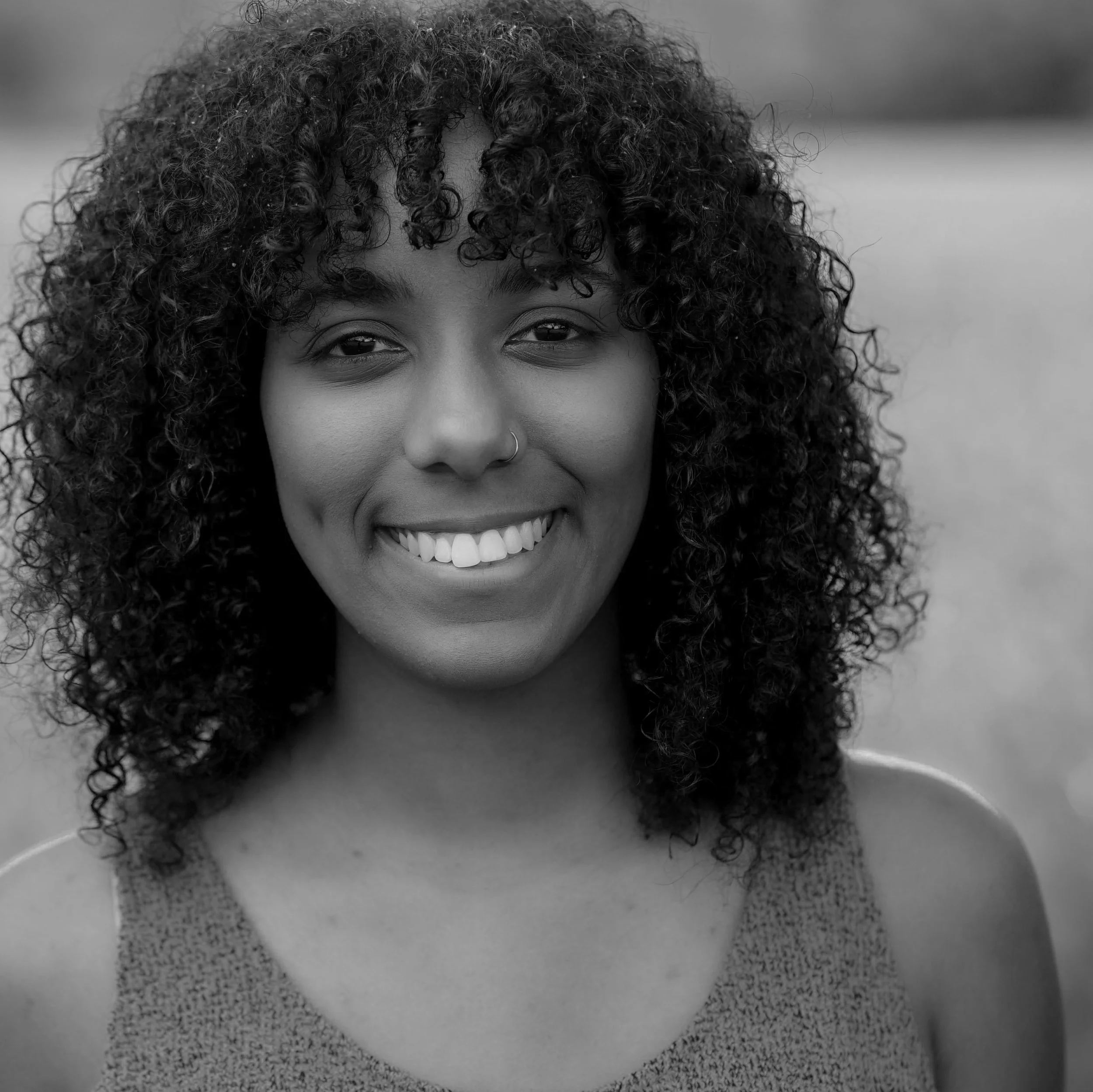 Leslie_Alvarado-headshot_3.jpg
