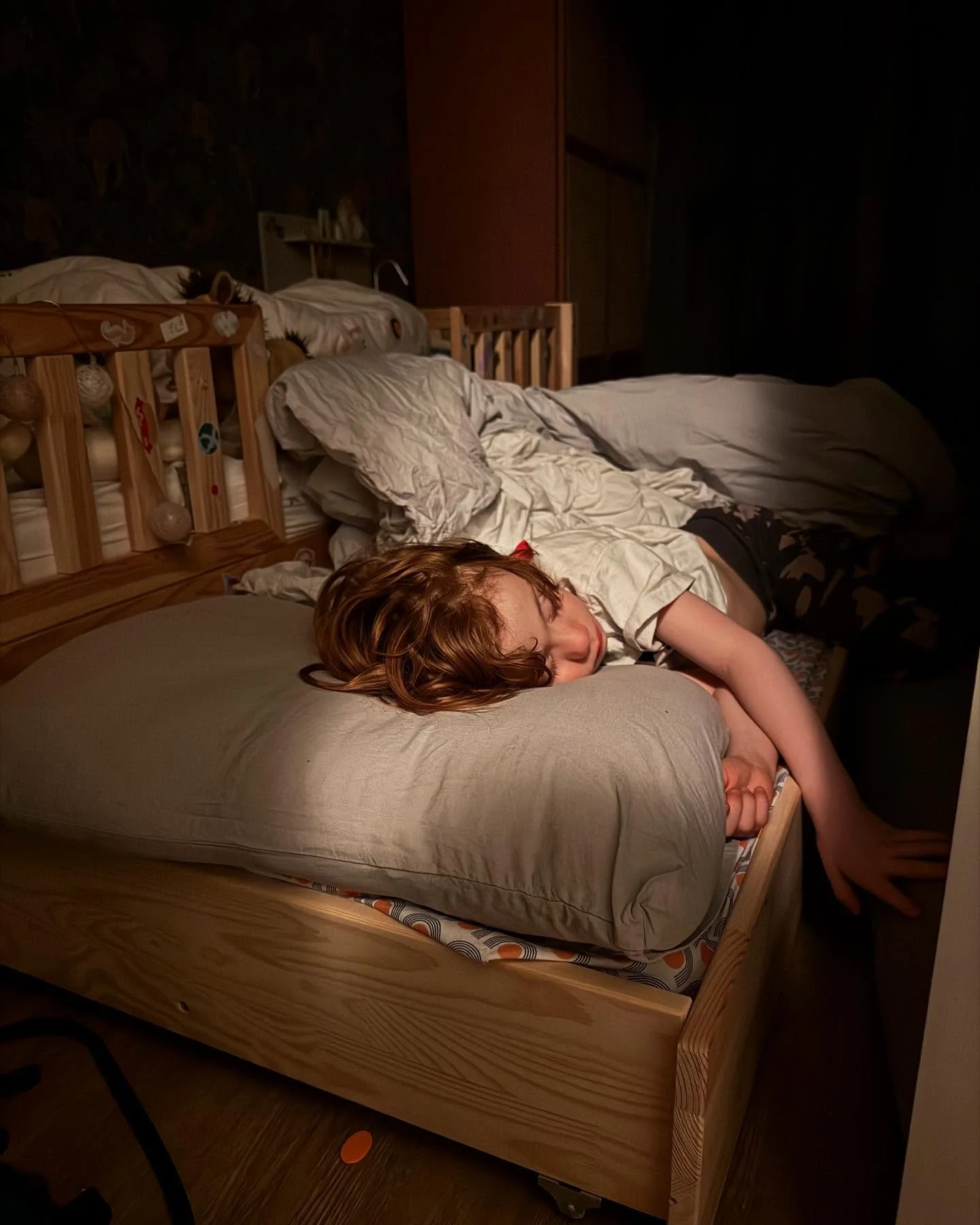 This melts my heart. This is my life. I adore him and I feel very lucky for being his #mama &hearts;️🍀🌈
#2025 will be ours. 🥹

#viggominviggo