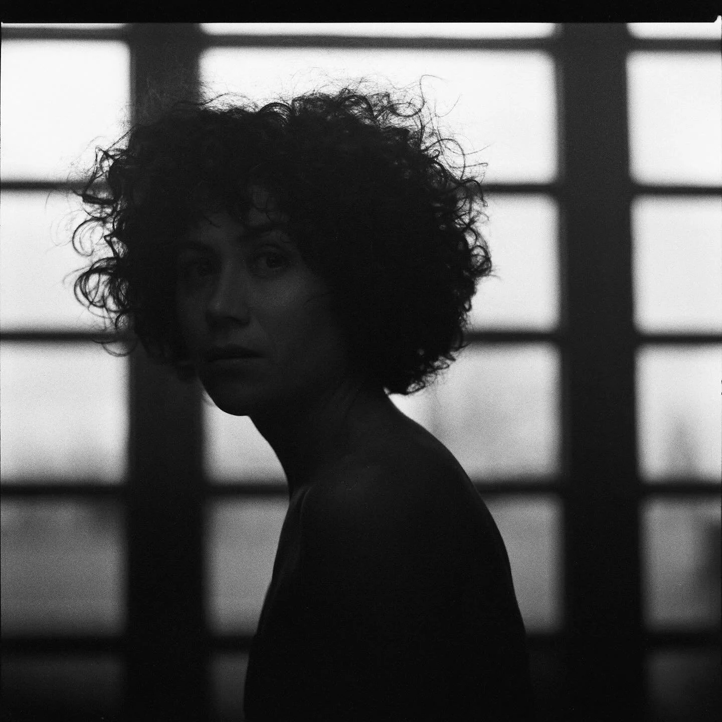 From the time I started learning. All over again.
@photosarebullets how lucky I am to call you a friend &hearts;️

#actress #acting #bw #portrait #intheshadows #tbt #selfcare #selfawareness #journey #growth #photography #analog #analogfilm