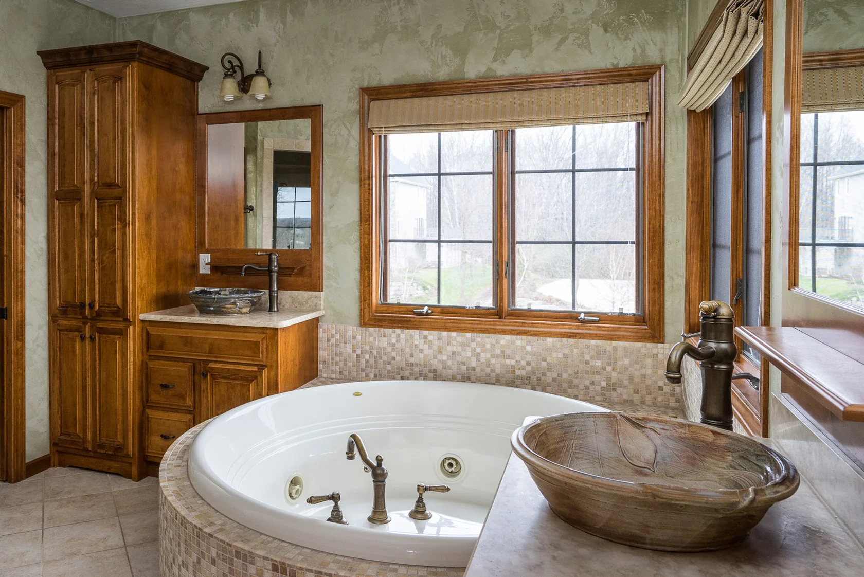 Incline Master Bathroom