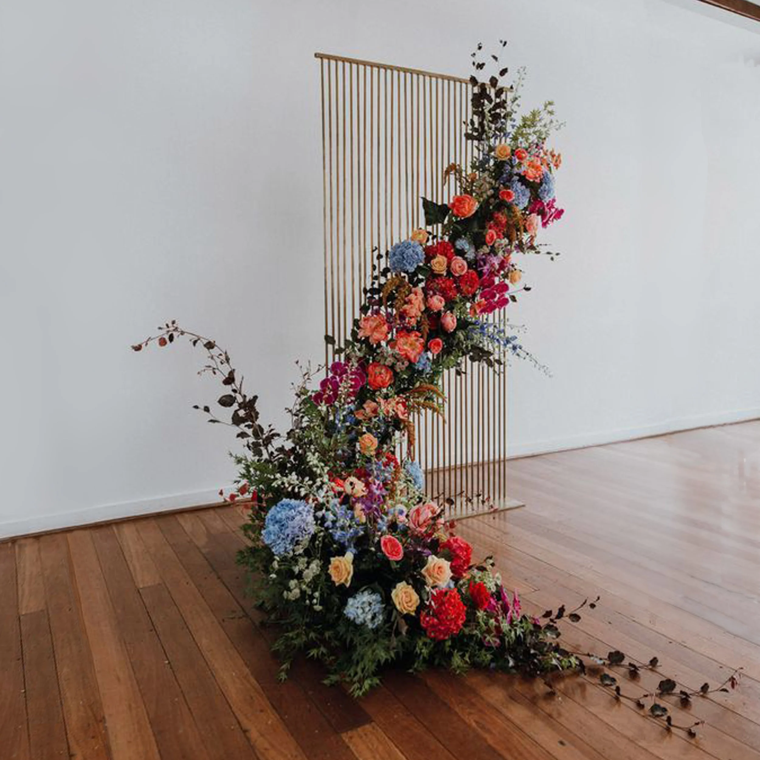 Harp Wire Backdrop / Divider - 6’ x 3’ Qty Available: 4