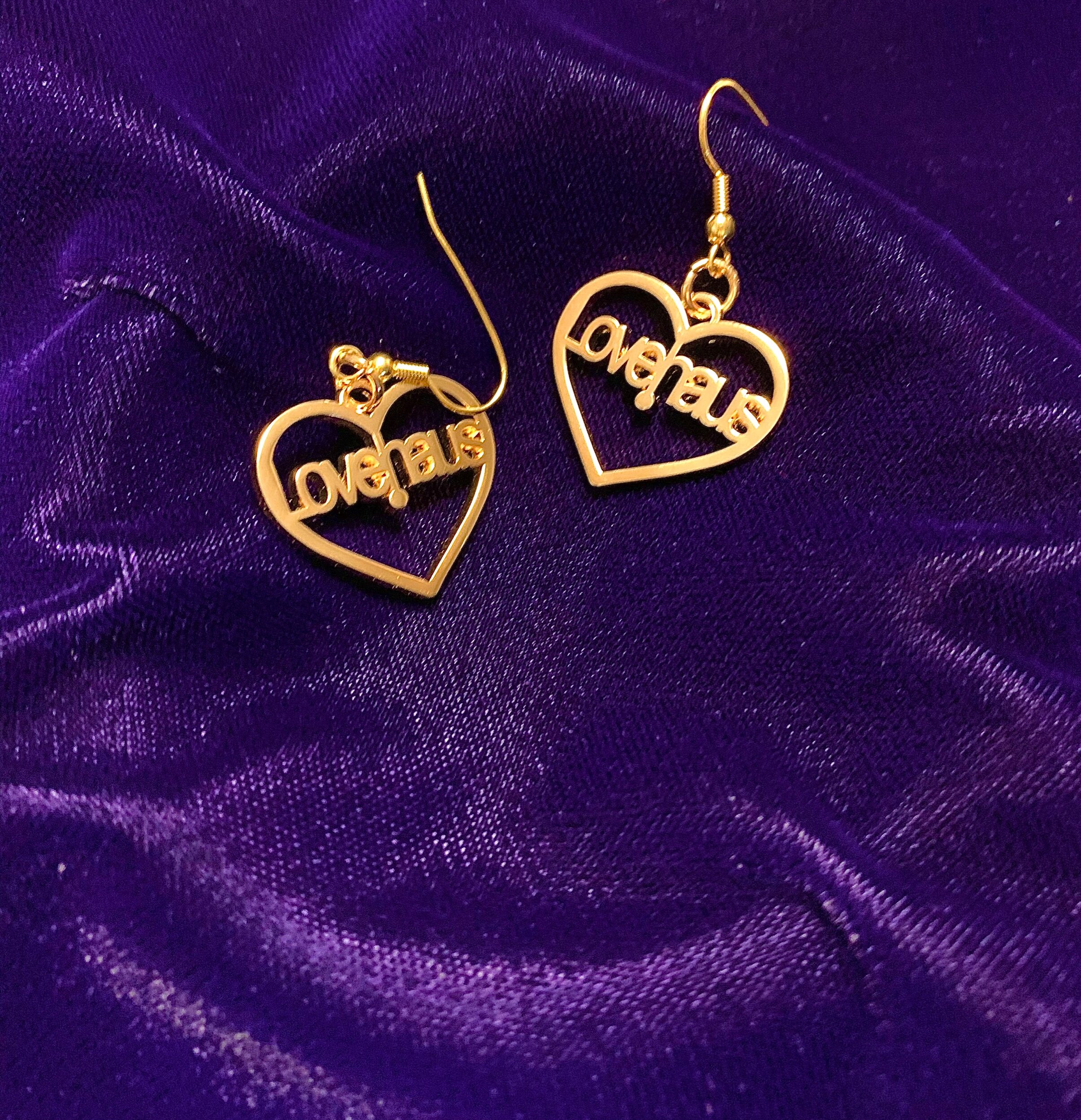 F513A5E4-5321-4811-A087-B9D202D318DE