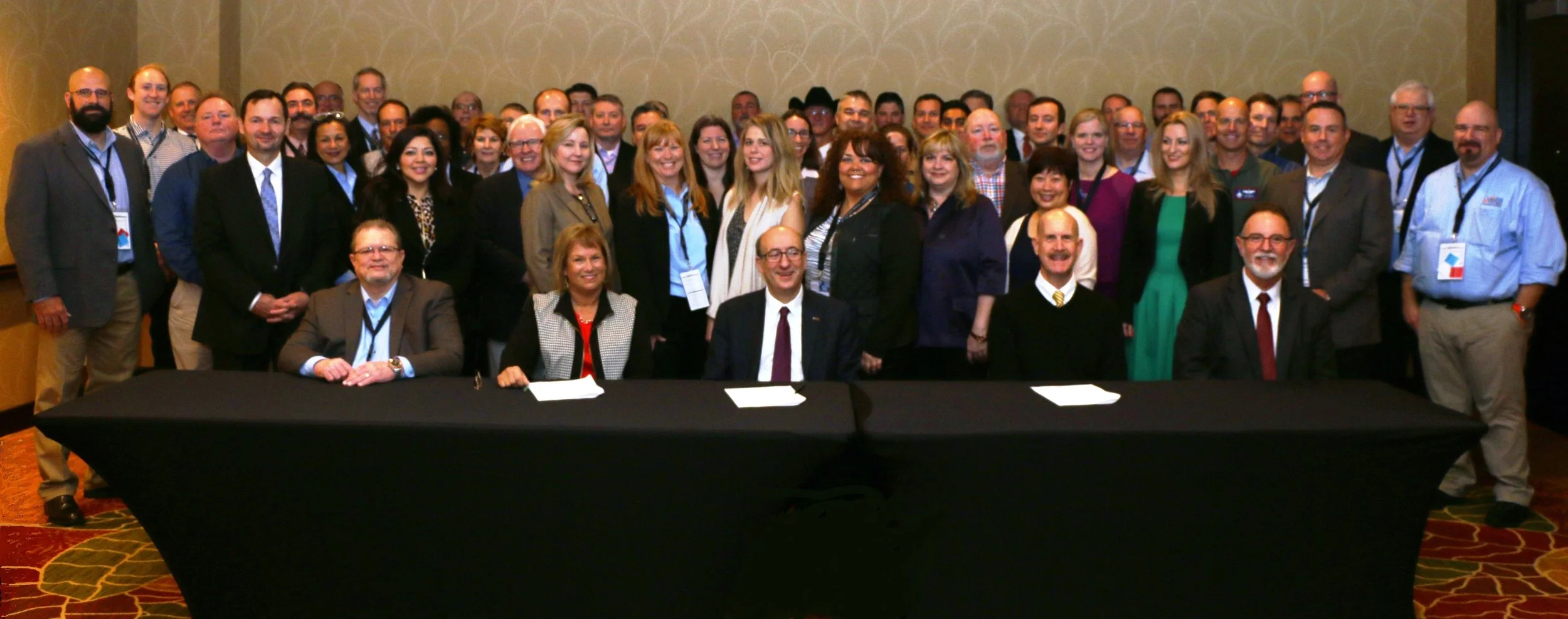 RENEWING THE NATIONAL ALLIANCE AGREEMENT, NOVEMBER 29, 2016 Seated (L to R): Jerry Jacobs , Co-Chairperson, National STEPS Network; Joyce Ryel , Co-Chairperson, National STEPS Network; Assistant Secretary Dr. David Michaels , USDOL-OSHA; John Howard , Director, NIOSH; and Rick Ingram , Chairperson, National STEPS Network.