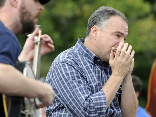 profiles kaine banner photo.jpg