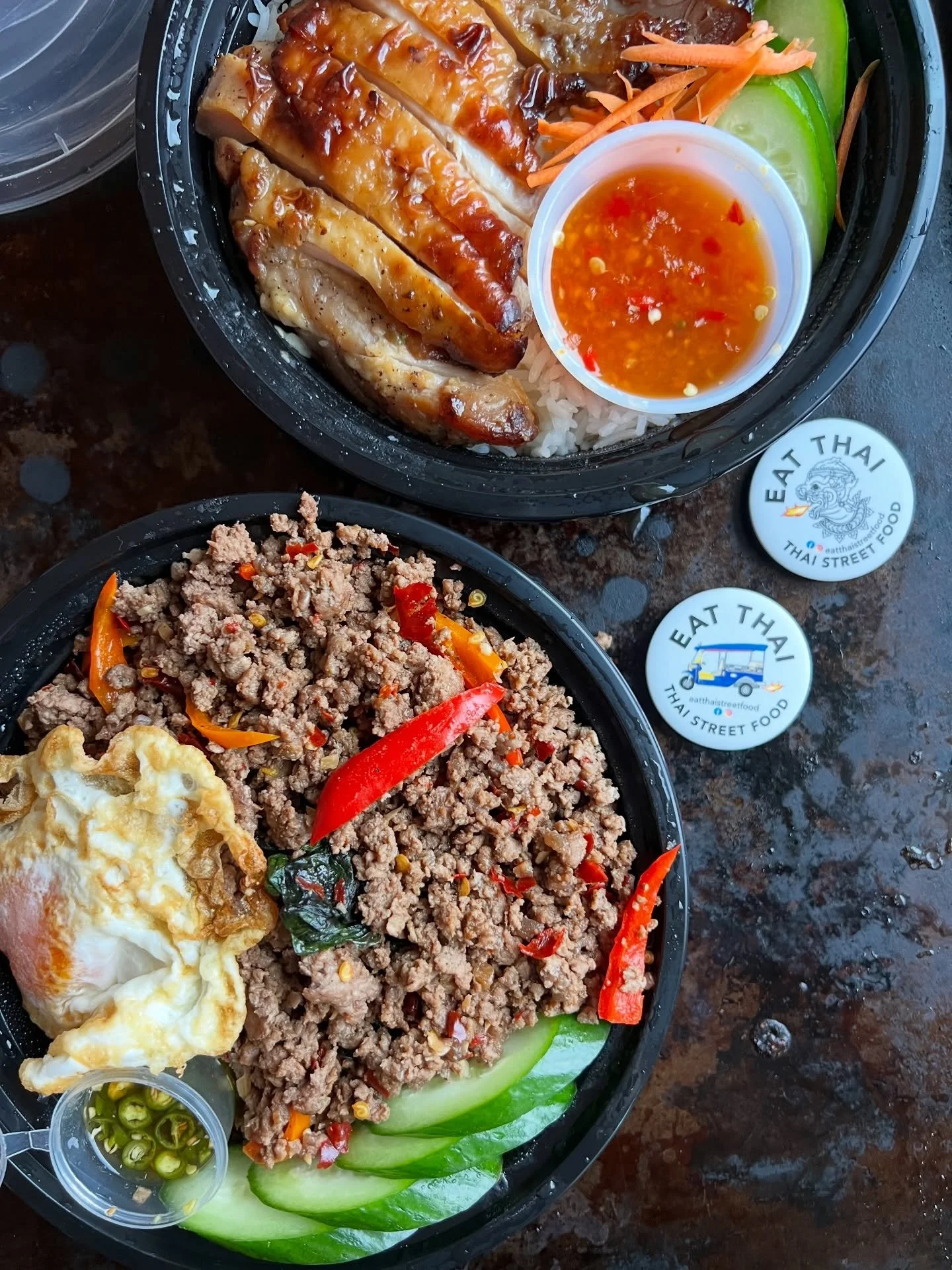 EAT THAI Street Food 🐘 🛻 
@eatthaistreetfood 

Looking for Craveable authentic Thai food in the Rocket City?! 🚀 🍴 

This food truck has what you&rsquo;re craving! 😋 
Savory umami flavors, fresh intentional sauces and fresh elements like fresh cu