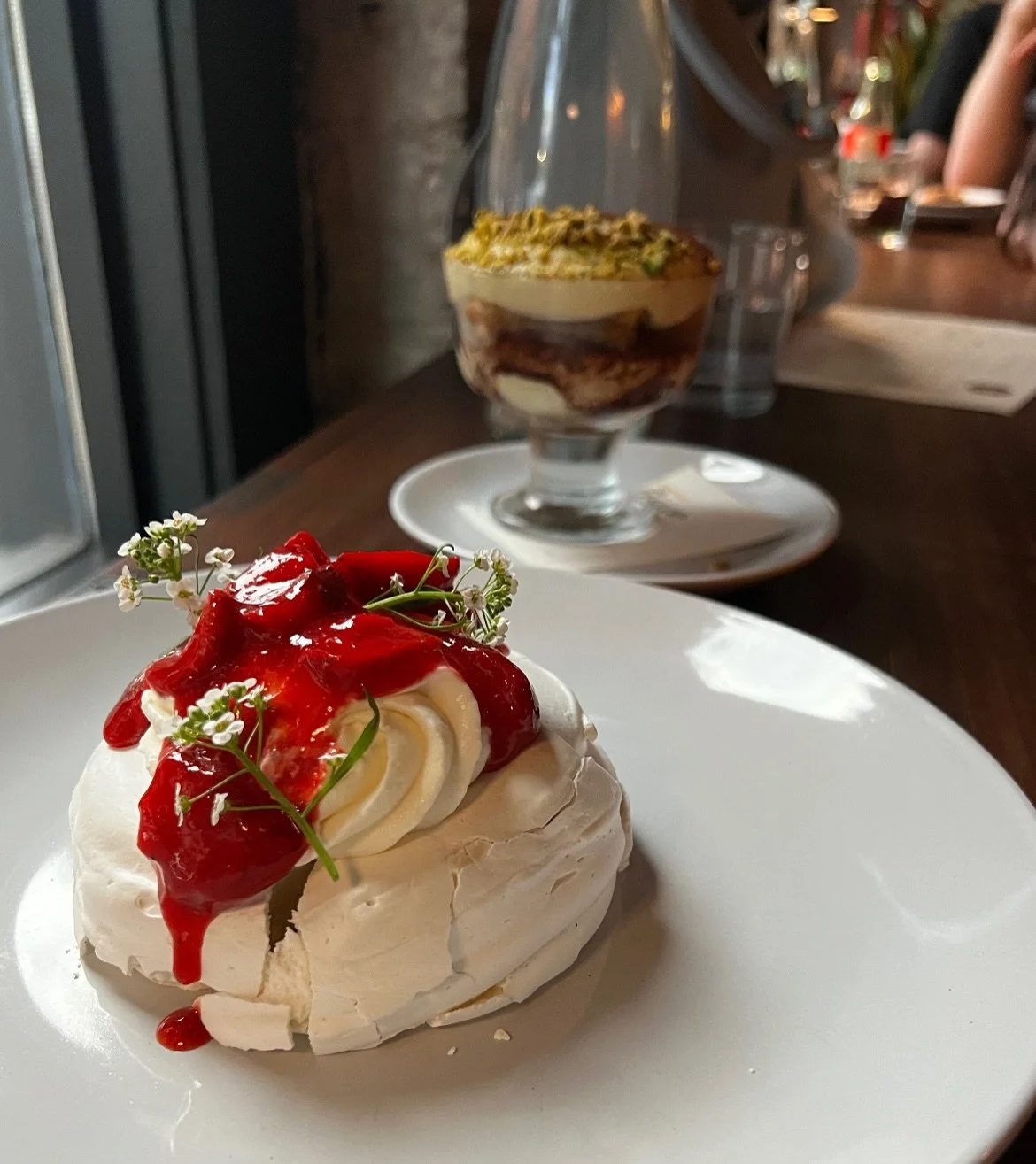 BIRMINGHAM, Alabama ✨

PIZZA GRACE 🍕 
@pizzagracebham 
💫 Michelin Bib Gourmand 2025
🏆 James Beard Semifinalist 2026

This was just the restaurant to remind me of the little joys in life: a dining experience that awakens an excitement of anticipati