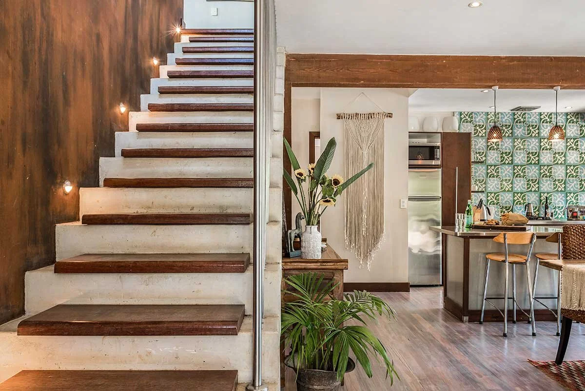 HOUSE-Stairs-3.jpeg