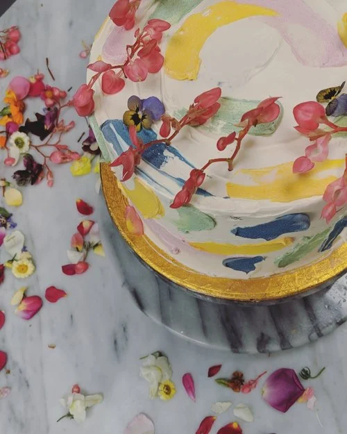 Beautiful Bespoke Cake for up to 12 people by Isobel Bakes