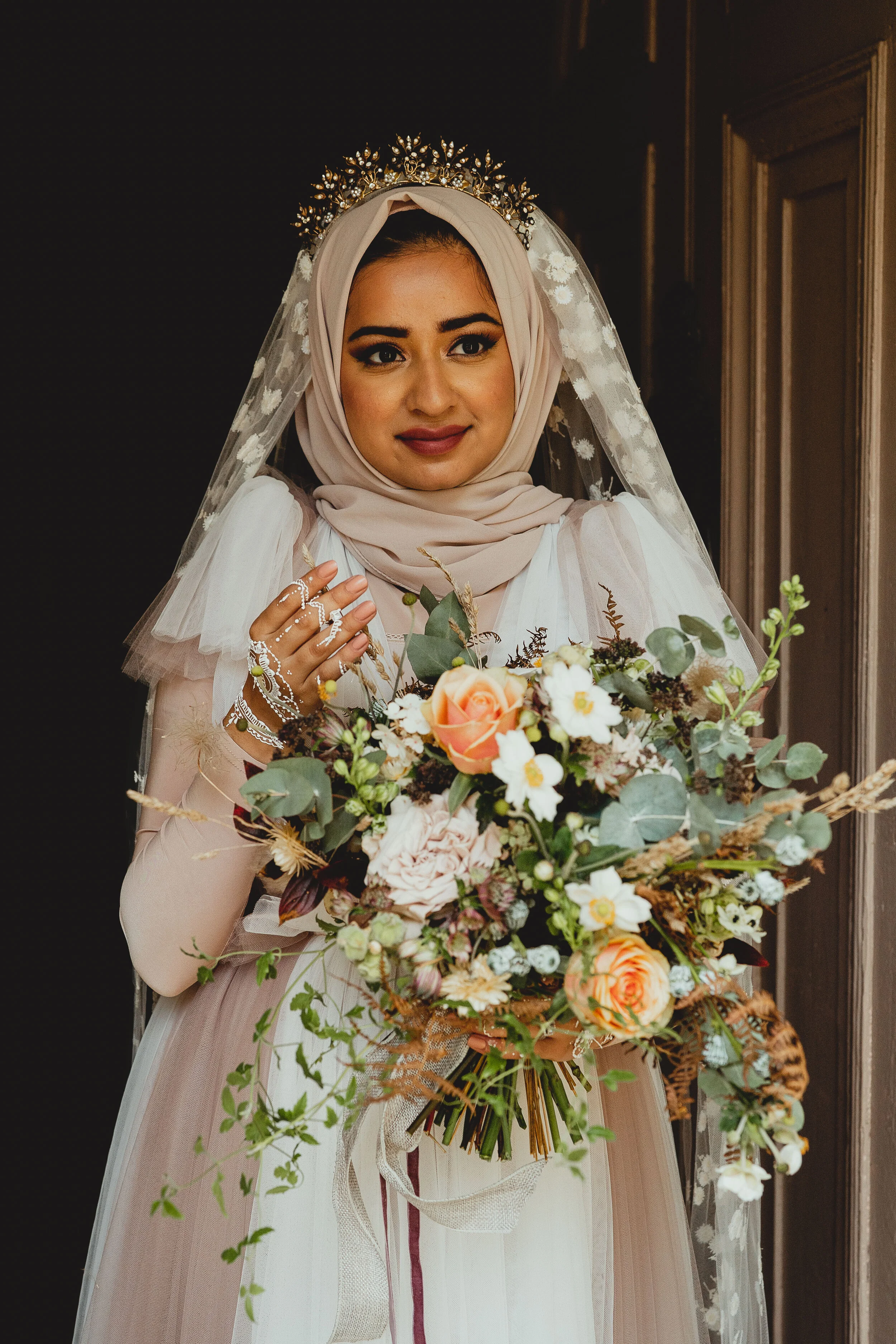 AUTUMN DAZE: A gorgeous shoot styled by Shumidee featuring our Norwich 20 exhibitor White Reflections