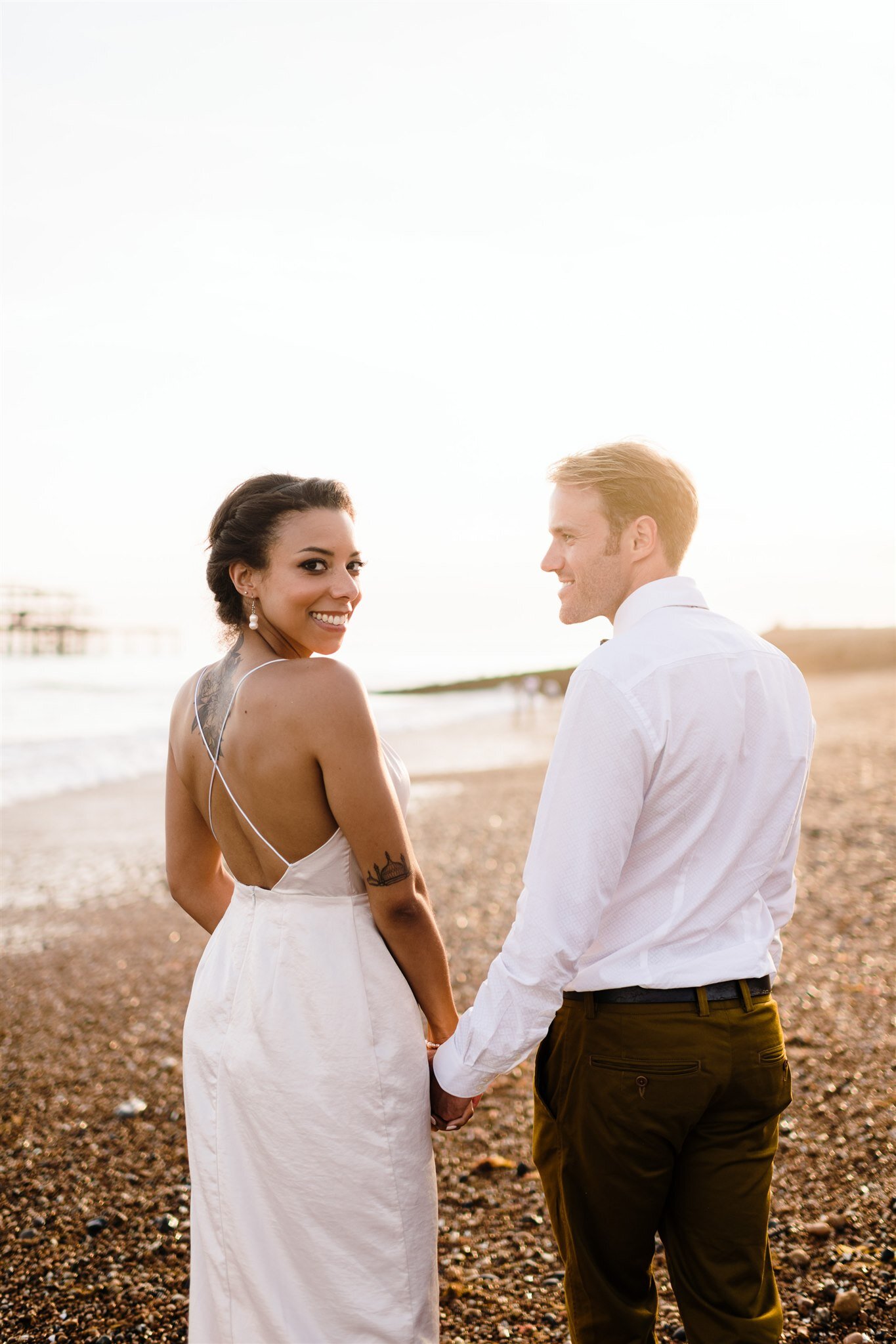 GOLDEN HOUR: A beautiful Brighton elopement by Art &amp; Story Photography 