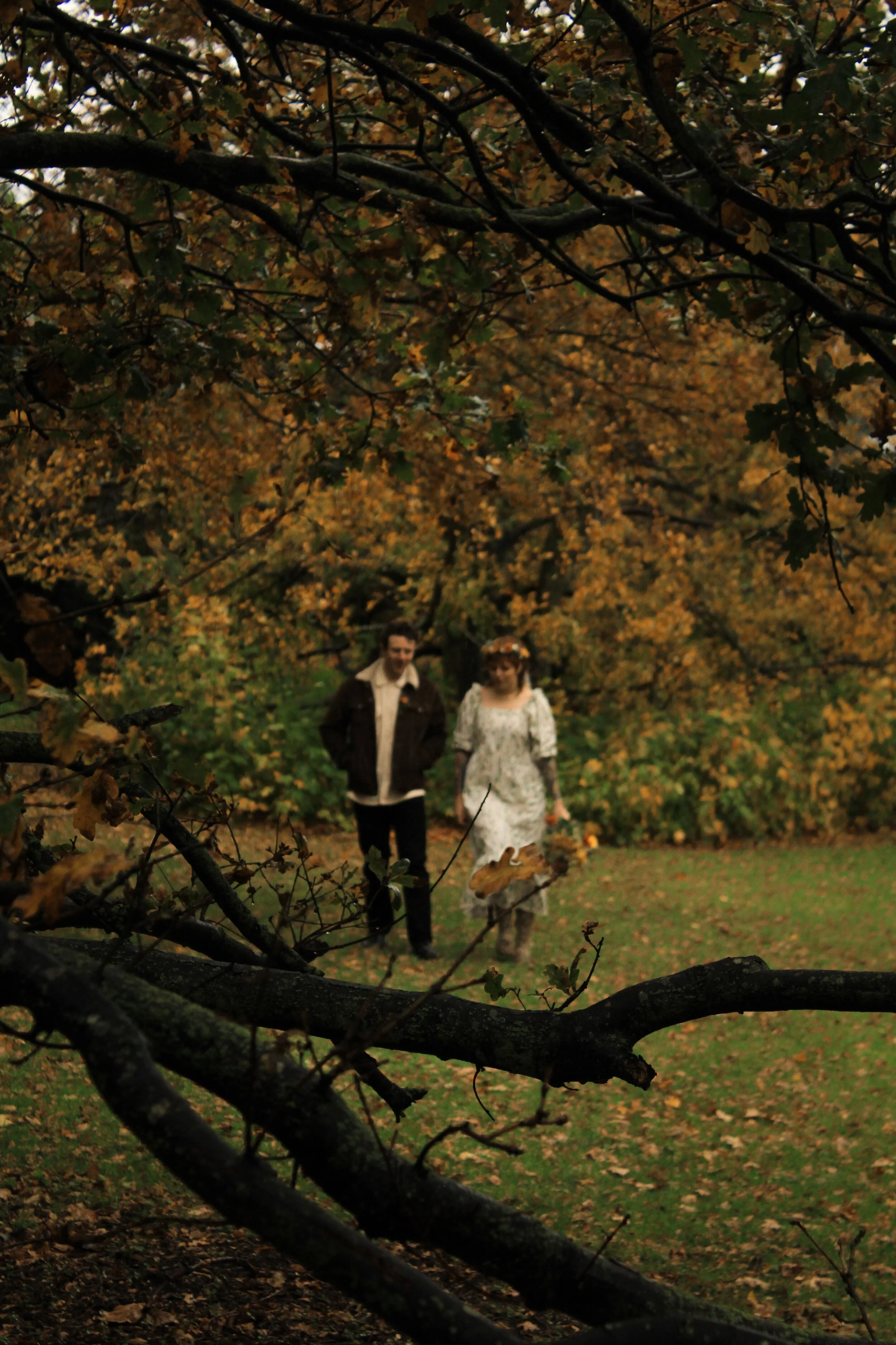 FREE WHEELIN’ LOVE : Poppy and Rowan’s beautiful, free and easy elopement 