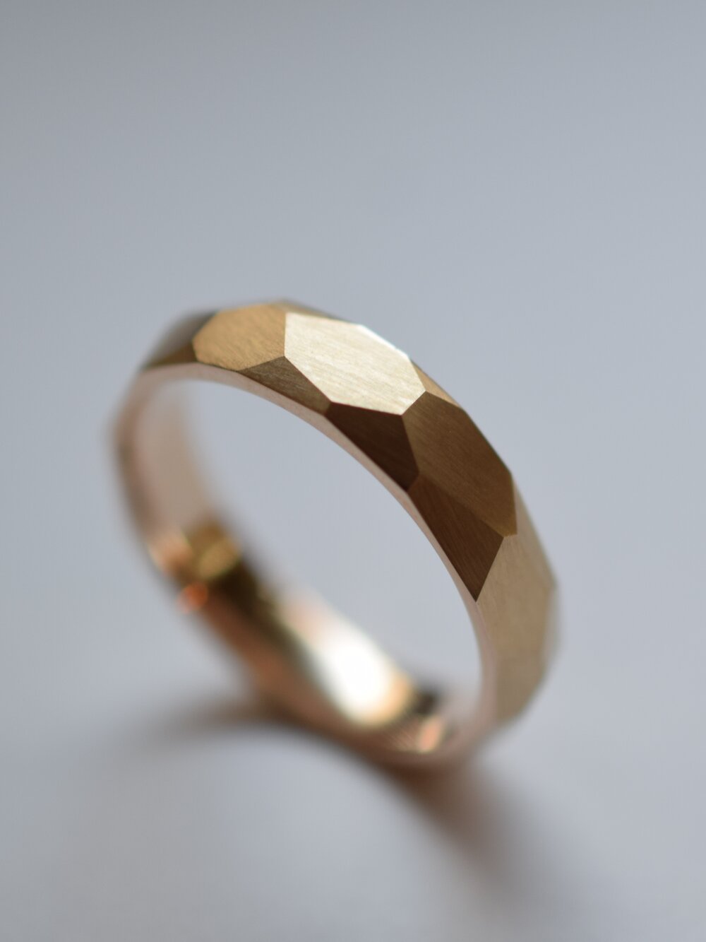 ISLEjewellery.Fionn.Faceted.Band+1800x2400.jpg