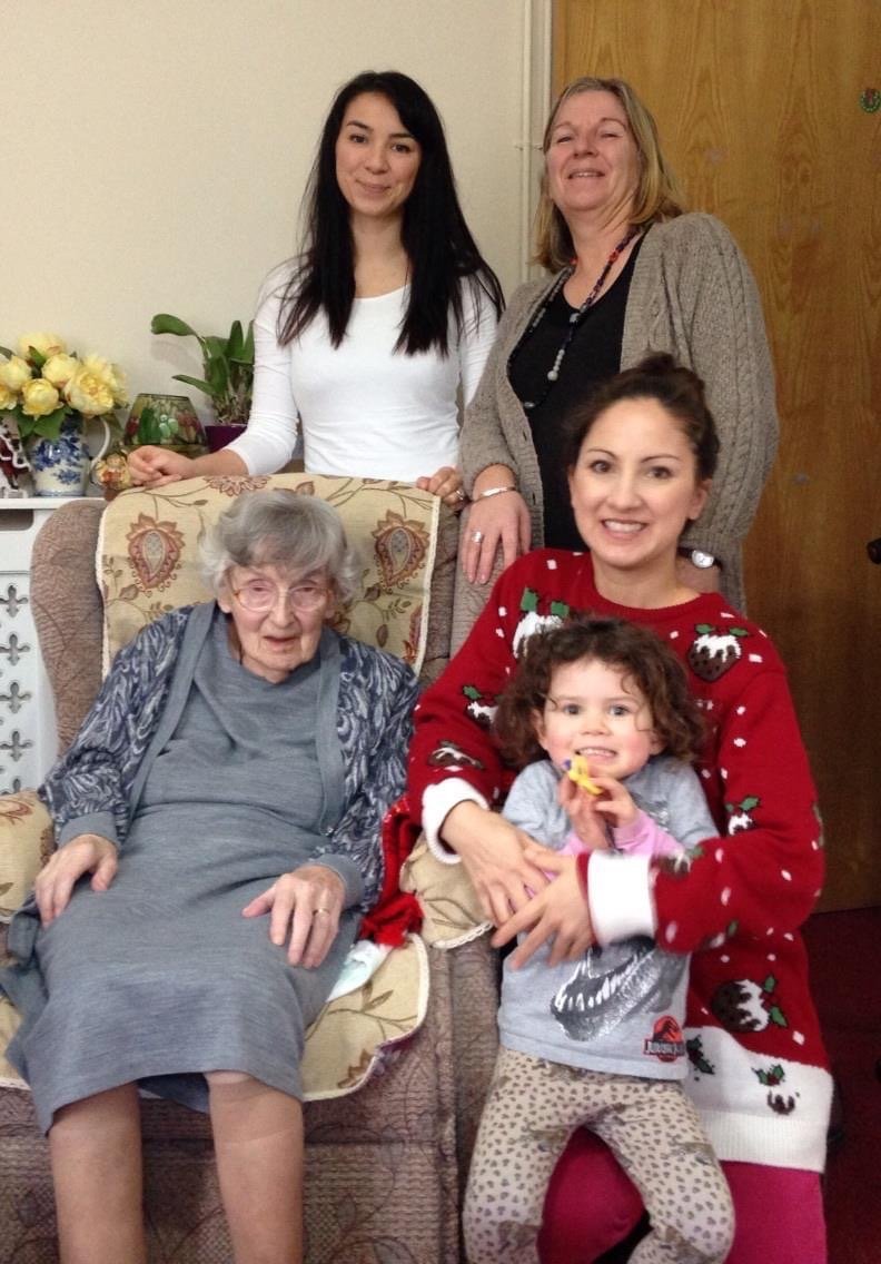 with my Grandma, mum, sister and daughter in 2014.JPG