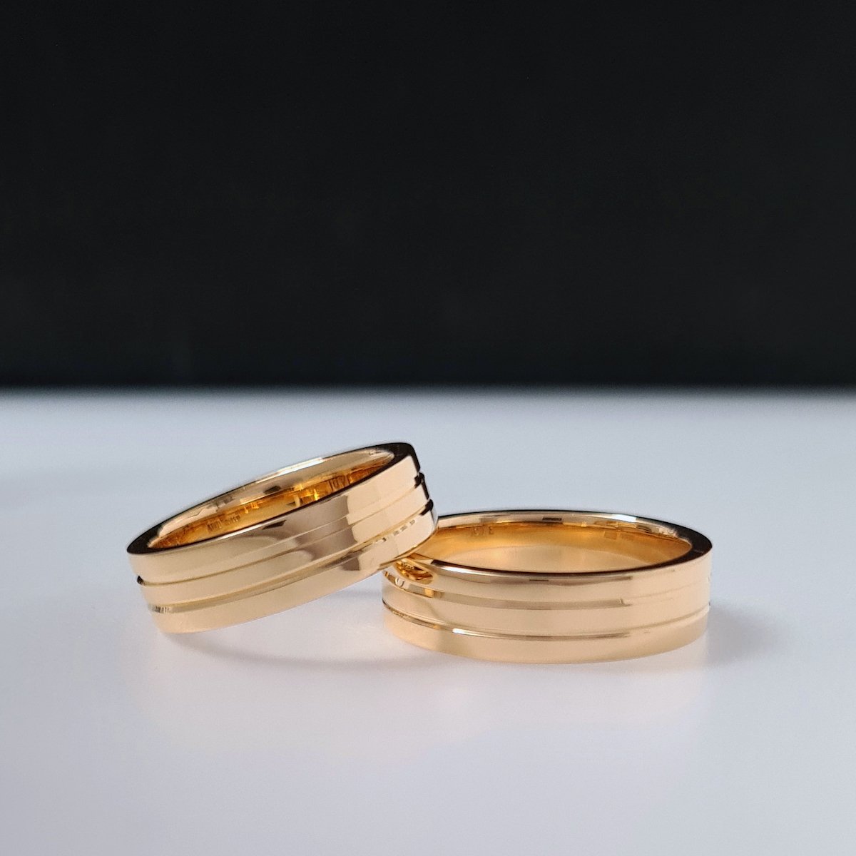 1_ 22k Recycled Gold wedding rings ©Amanda Li Hope.jpg