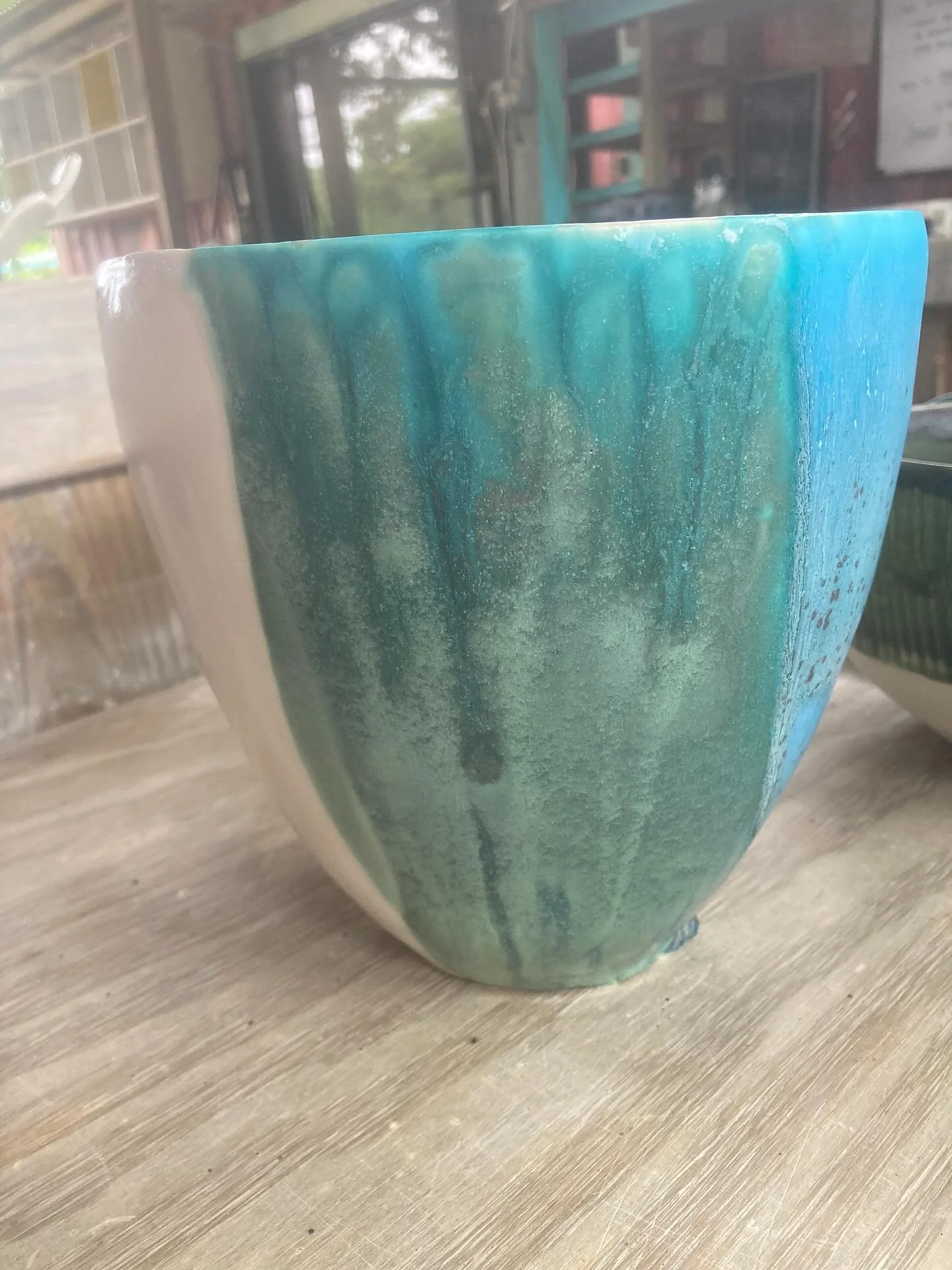 We&rsquo;re getting into our summer swing, as always our members bring such a creative spirit to our studio 

#kilnfired #studiopots #openstudio #potpeoplemake